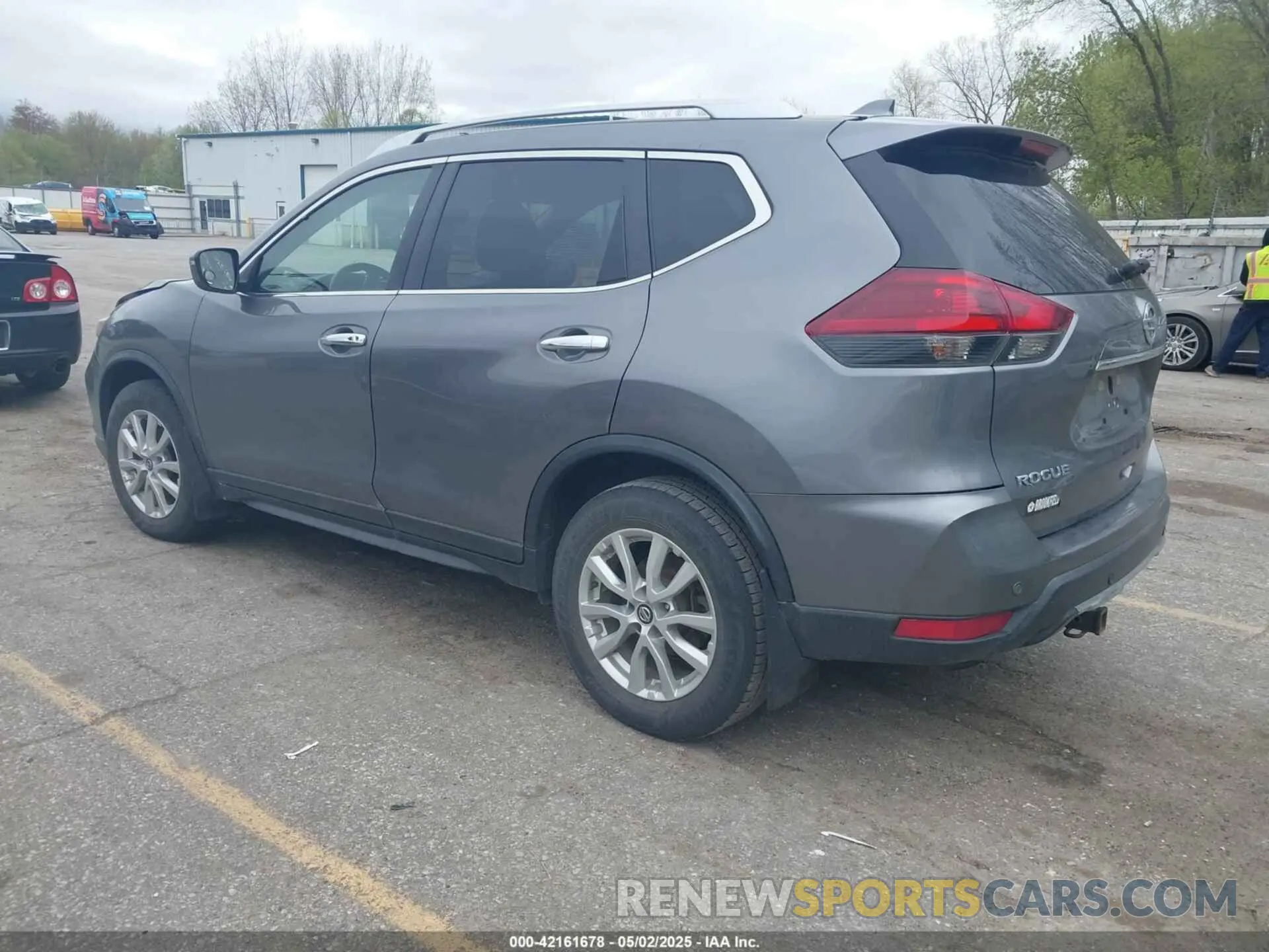 3 Photograph of a damaged car KNMAT2MV5LP505962 NISSAN ROGUE 2020