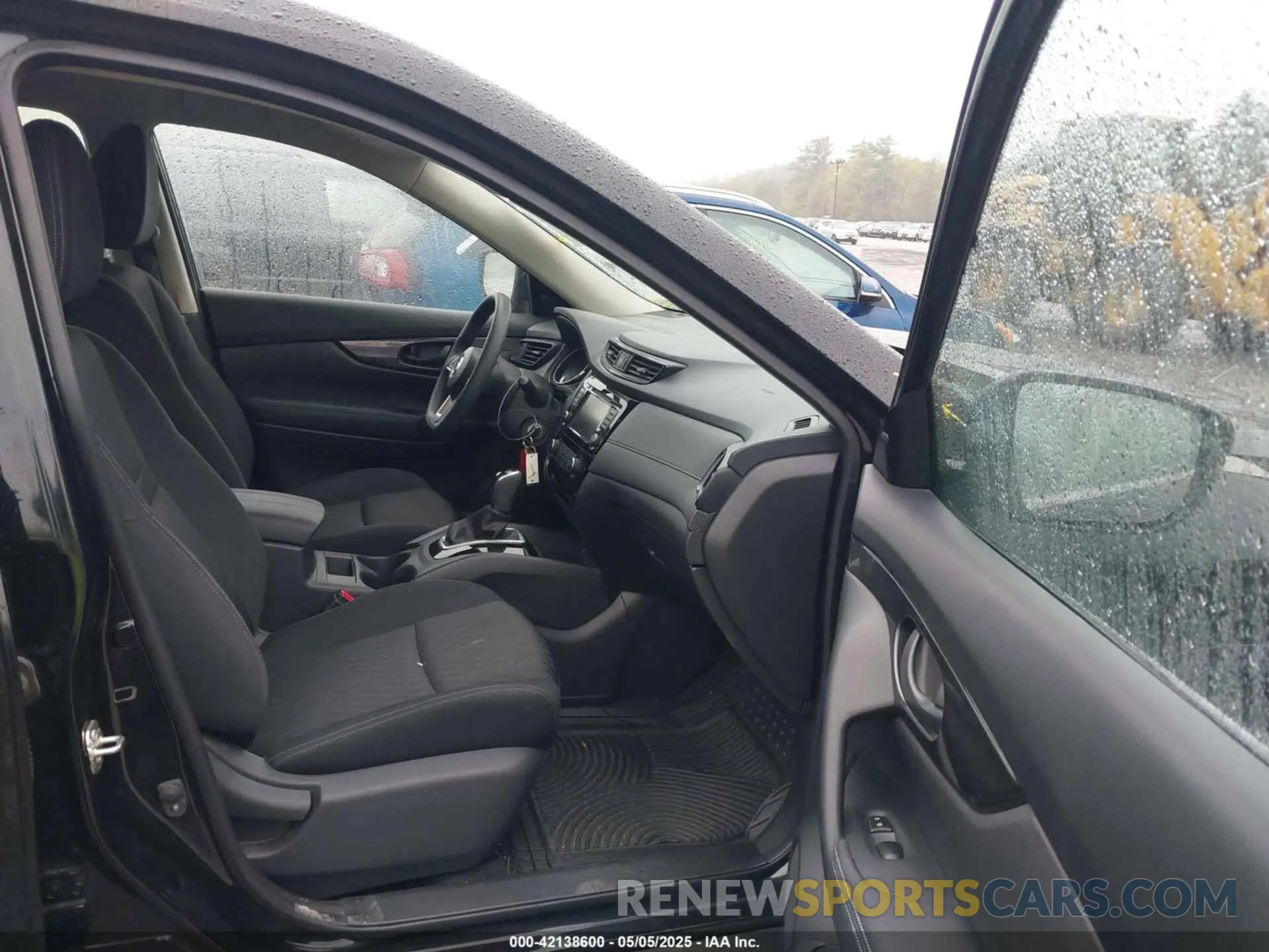 5 Photograph of a damaged car KNMAT2MV6LP521913 NISSAN ROGUE 2020
