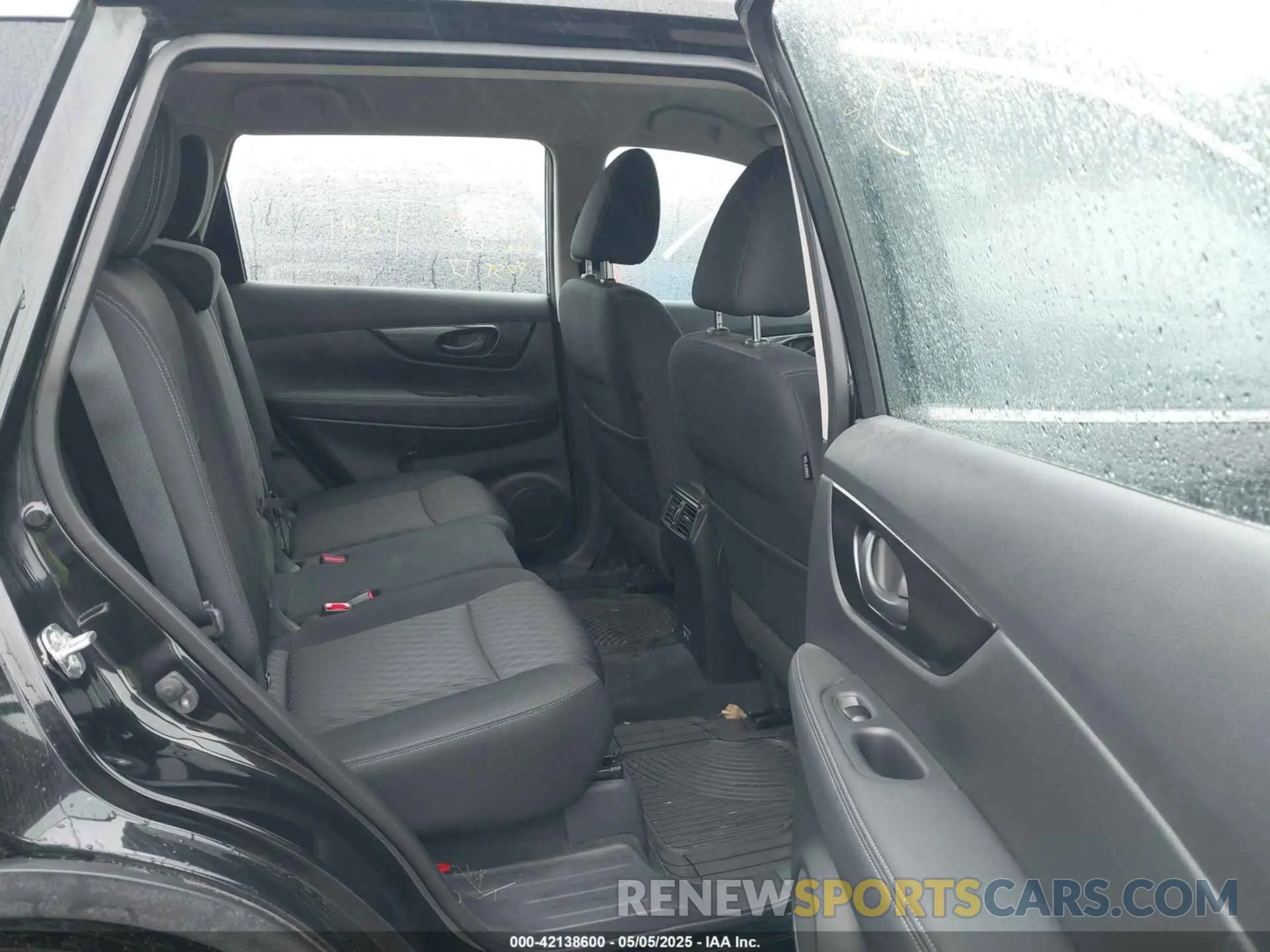 8 Photograph of a damaged car KNMAT2MV6LP521913 NISSAN ROGUE 2020