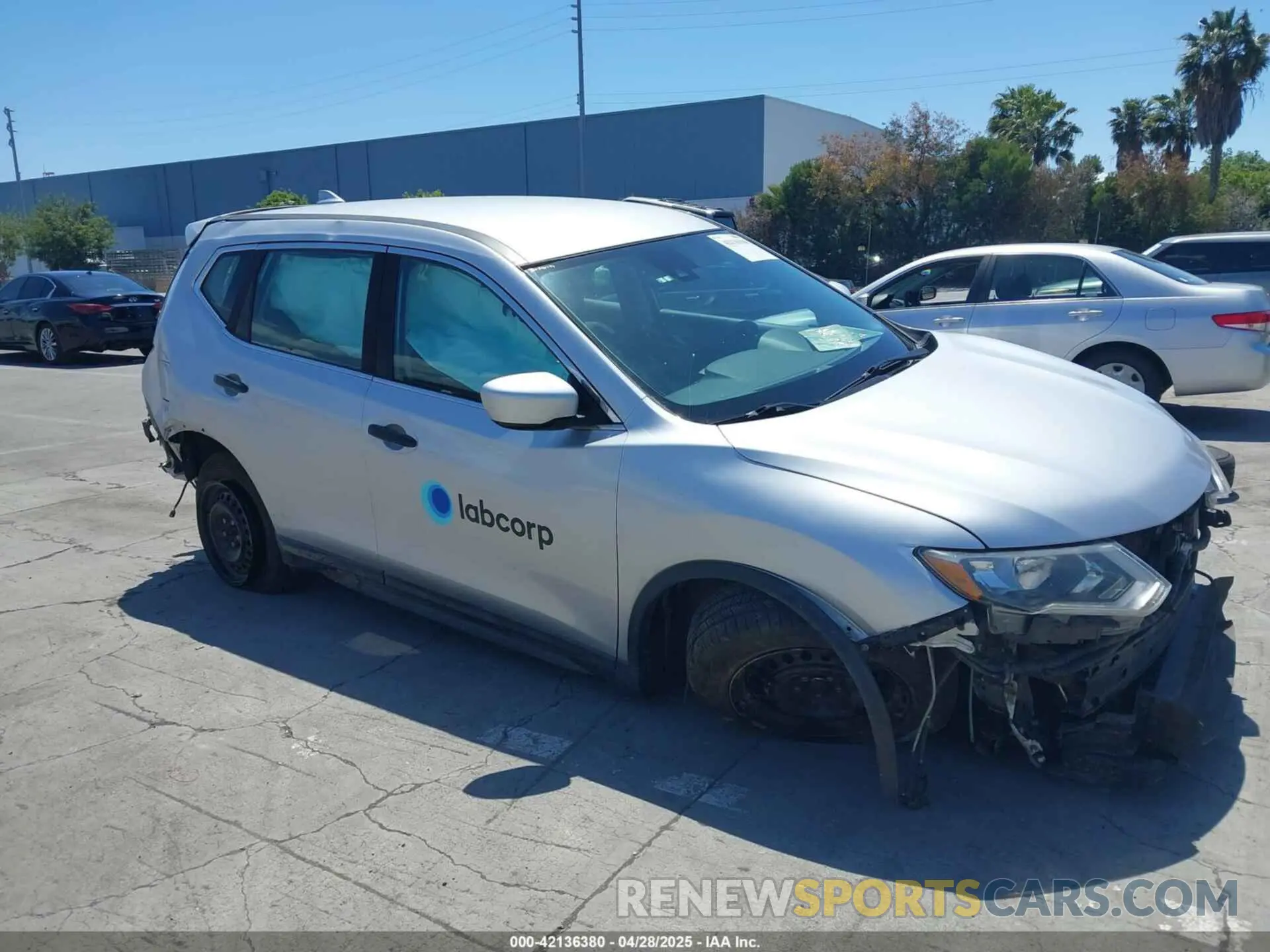 1 Фотография поврежденного автомобиля KNMAT2MV6LP527484 NISSAN ROGUE 2020