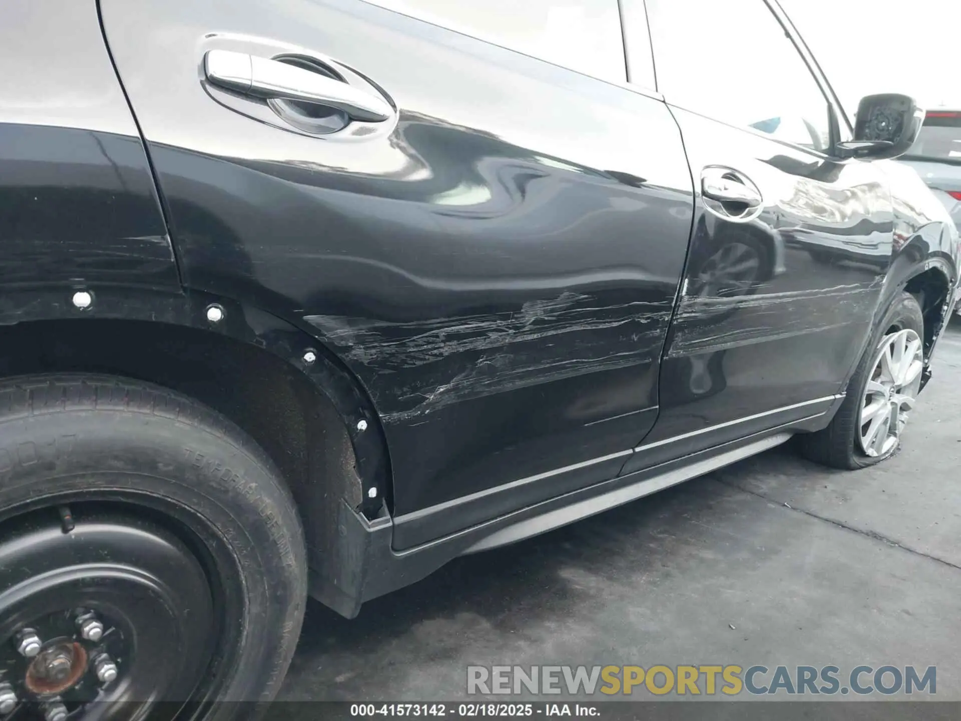 12 Photograph of a damaged car KNMAT2MV6LP534760 NISSAN ROGUE 2020
