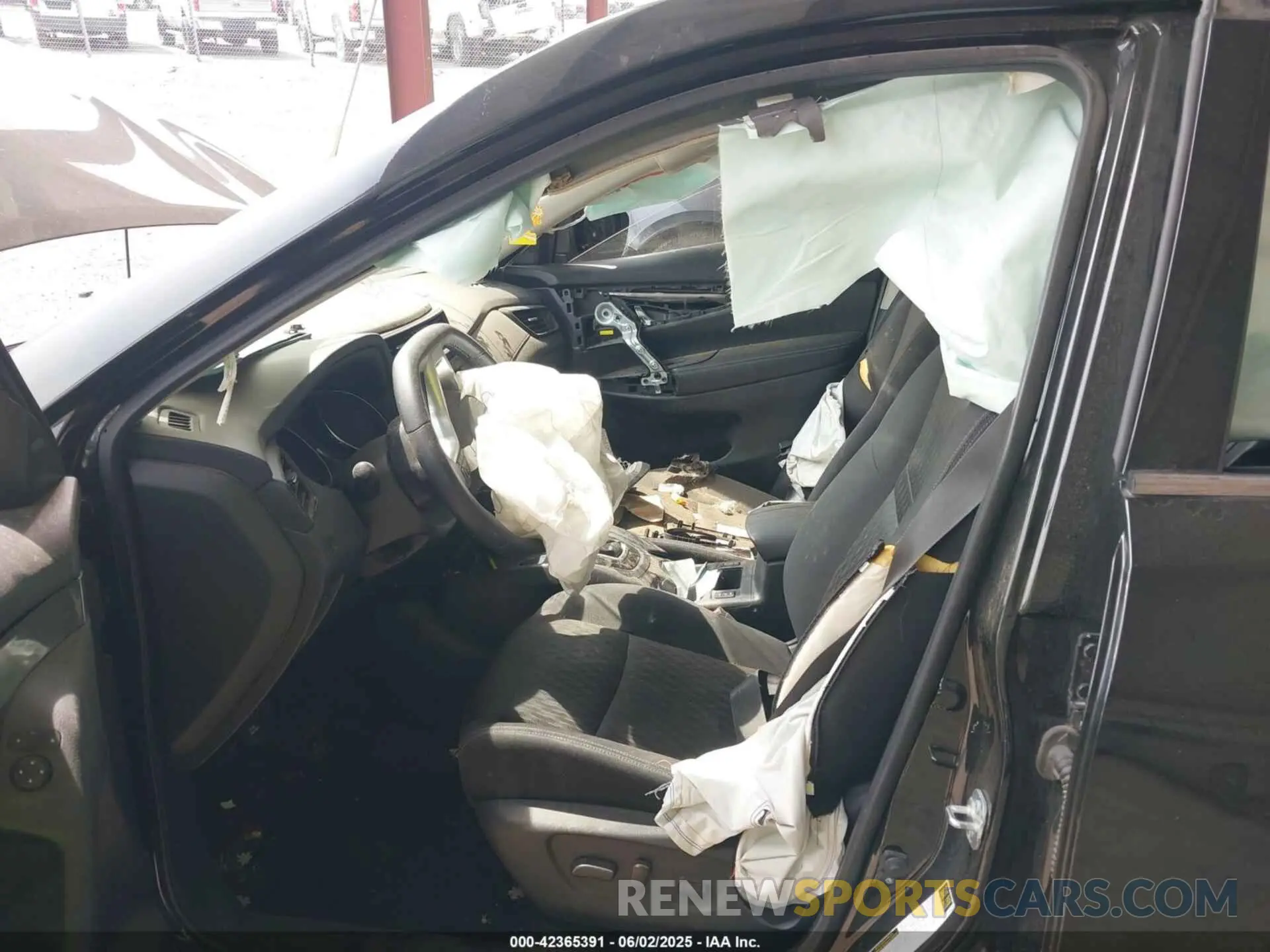 5 Photograph of a damaged car KNMAT2MV6LP540347 NISSAN ROGUE 2020