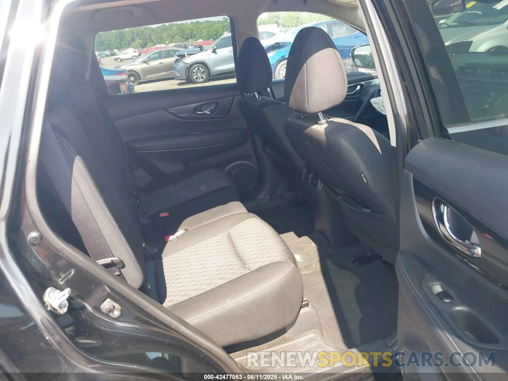 8 Photograph of a damaged car KNMAT2MV8LP506961 NISSAN ROGUE 2020