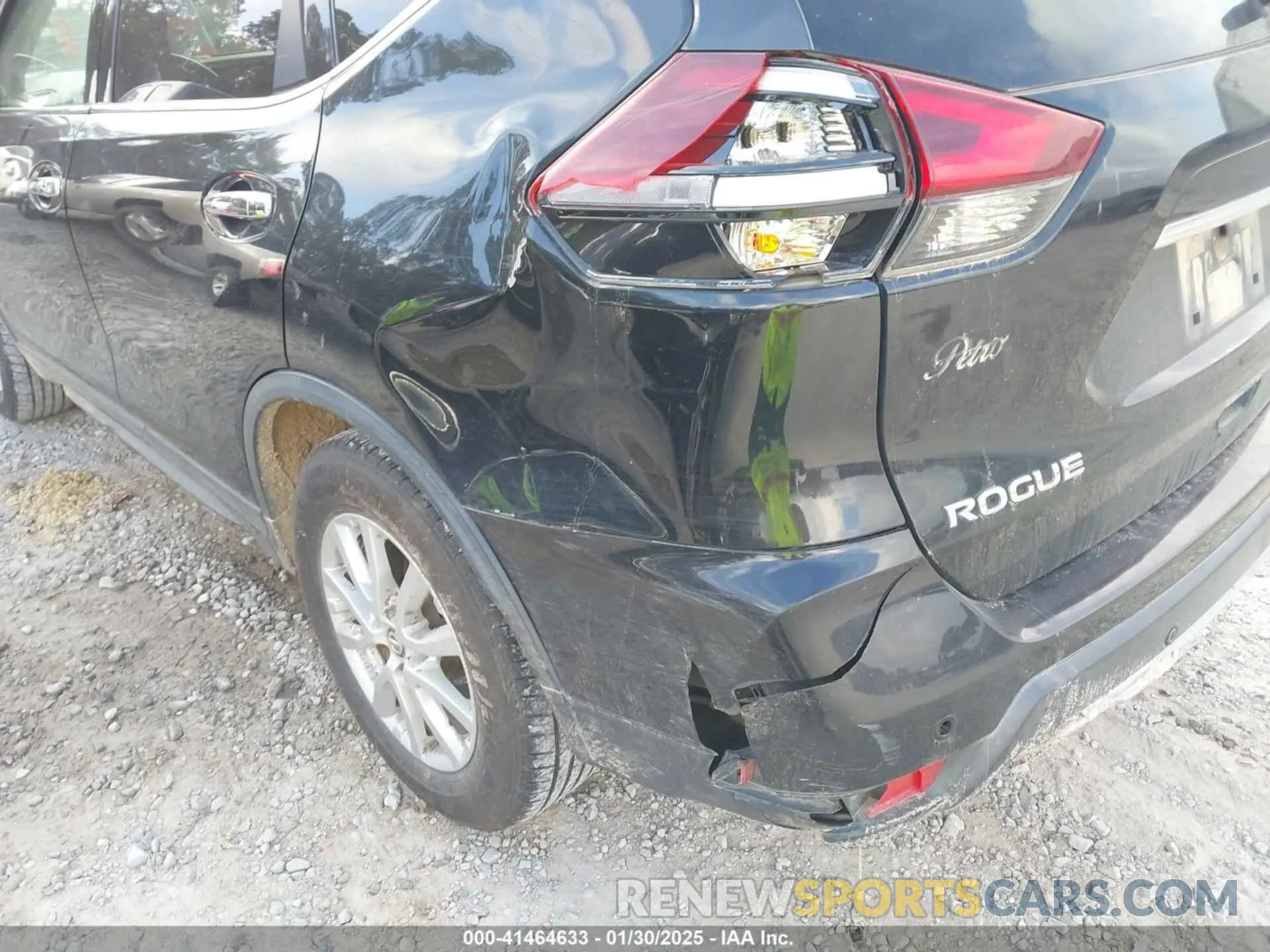 17 Photograph of a damaged car KNMAT2MVXLP534826 NISSAN ROGUE 2020