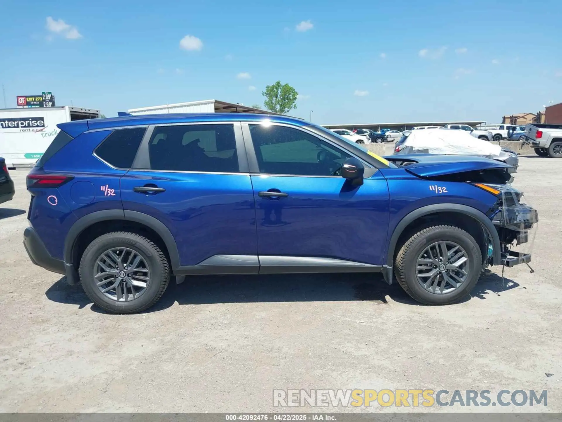 14 Photograph of a damaged car 5N1AT3AA9MC683594 NISSAN ROGUE 2021