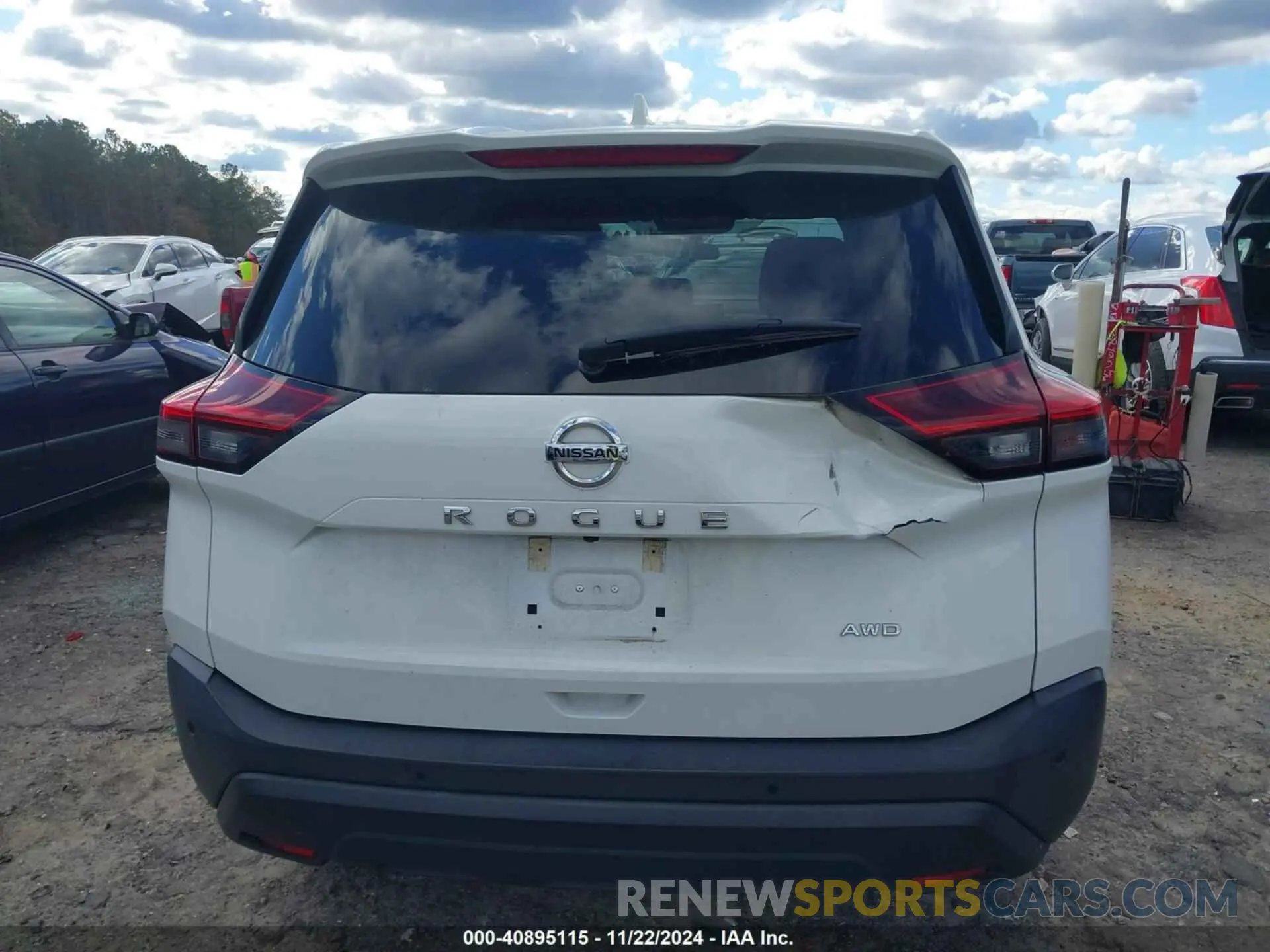 17 Photograph of a damaged car 5N1AT3AB4MC782185 NISSAN ROGUE 2021
