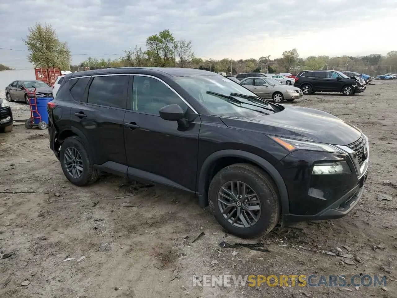 4 Photograph of a damaged car 5N1AT3AB5MC841650 NISSAN ROGUE 2021