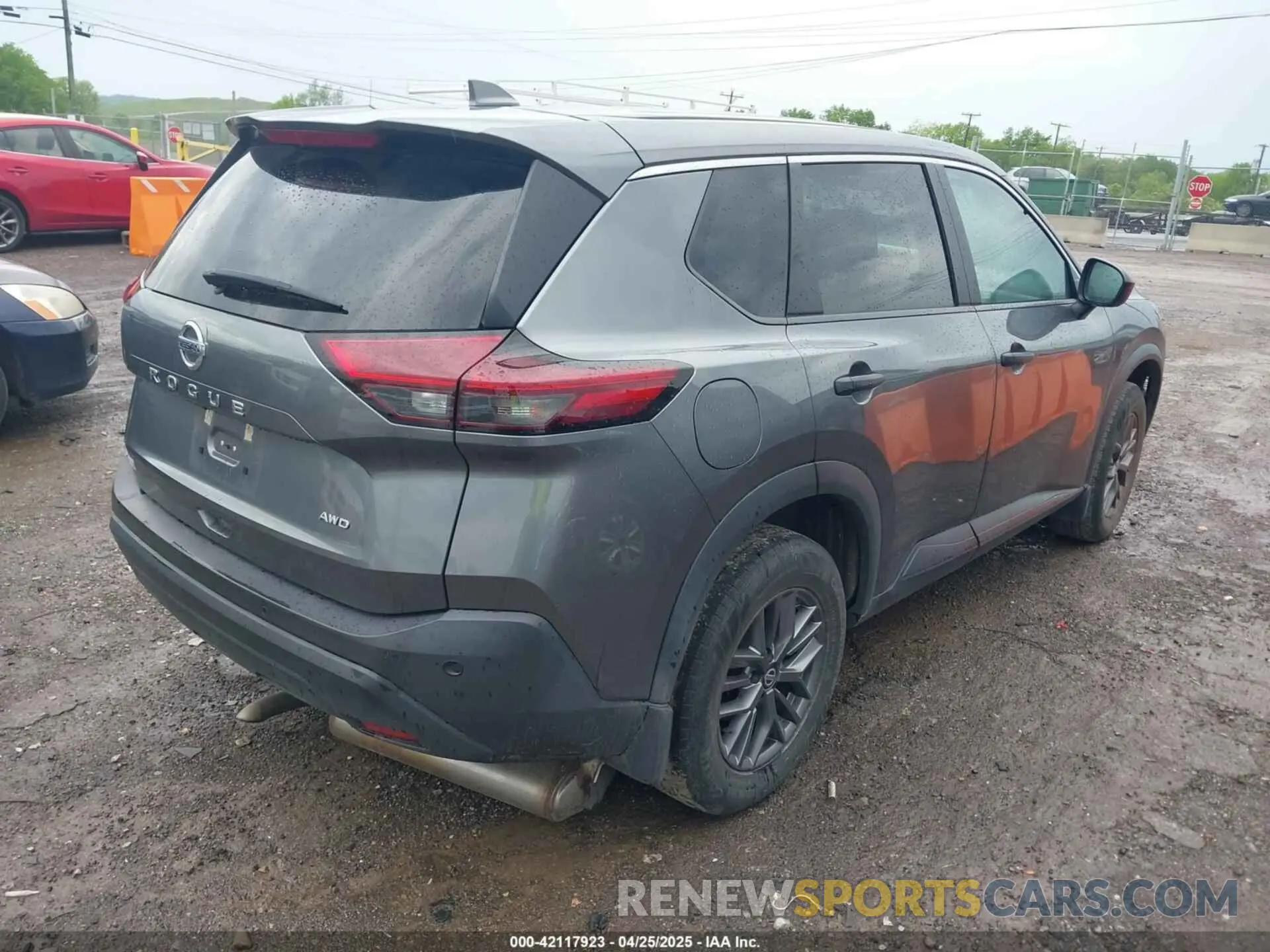 4 Photograph of a damaged car 5N1AT3AB6MC749608 NISSAN ROGUE 2021