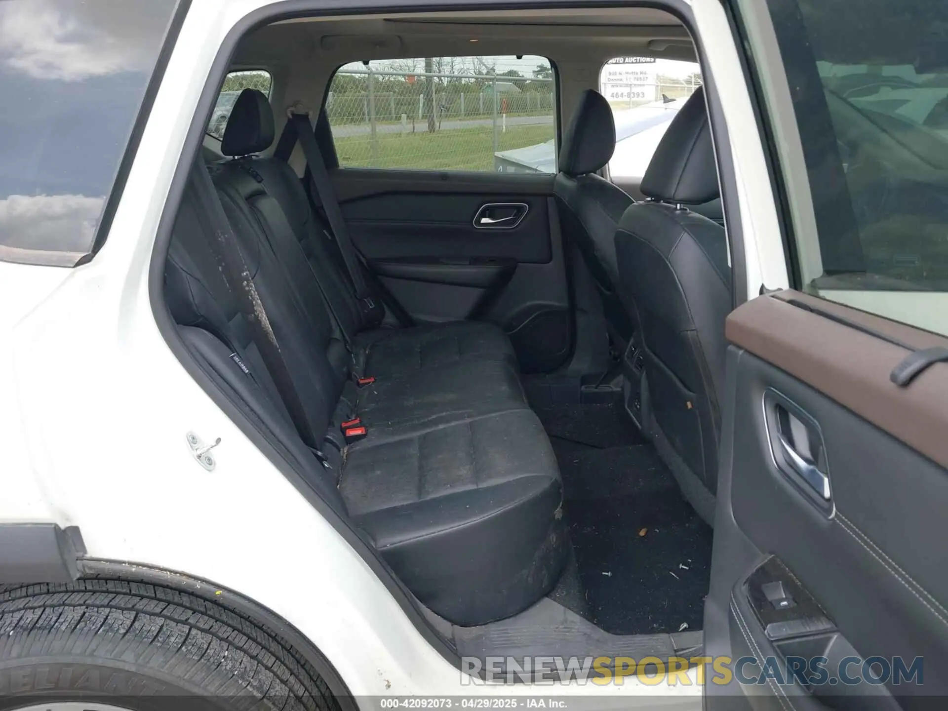 8 Photograph of a damaged car 5N1AT3BA0MC784392 NISSAN ROGUE 2021