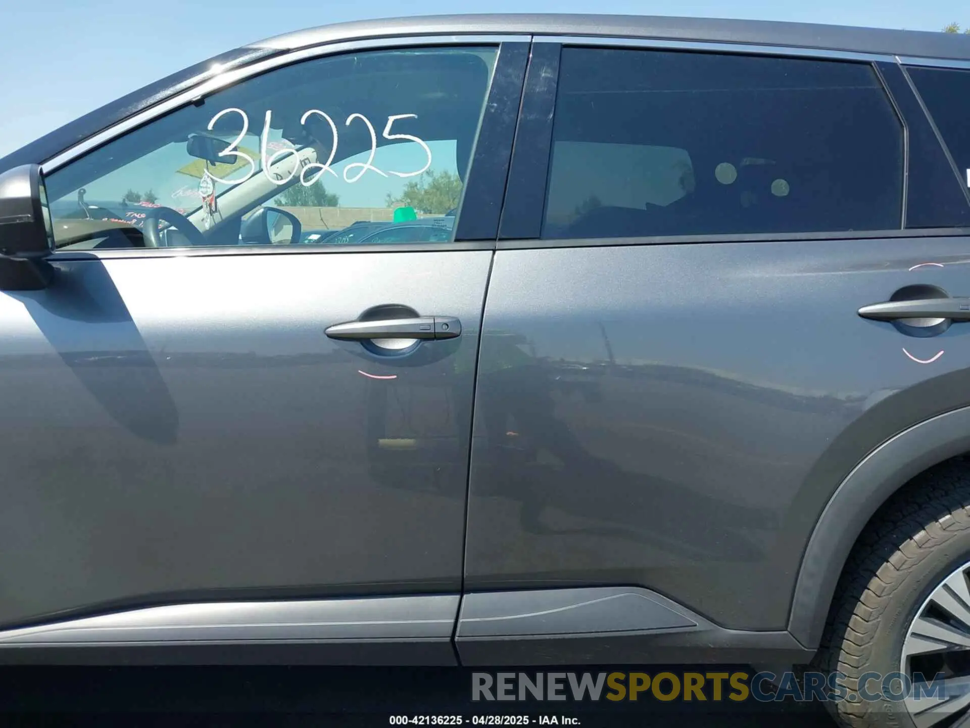 15 Photograph of a damaged car 5N1AT3BA0MC821439 NISSAN ROGUE 2021