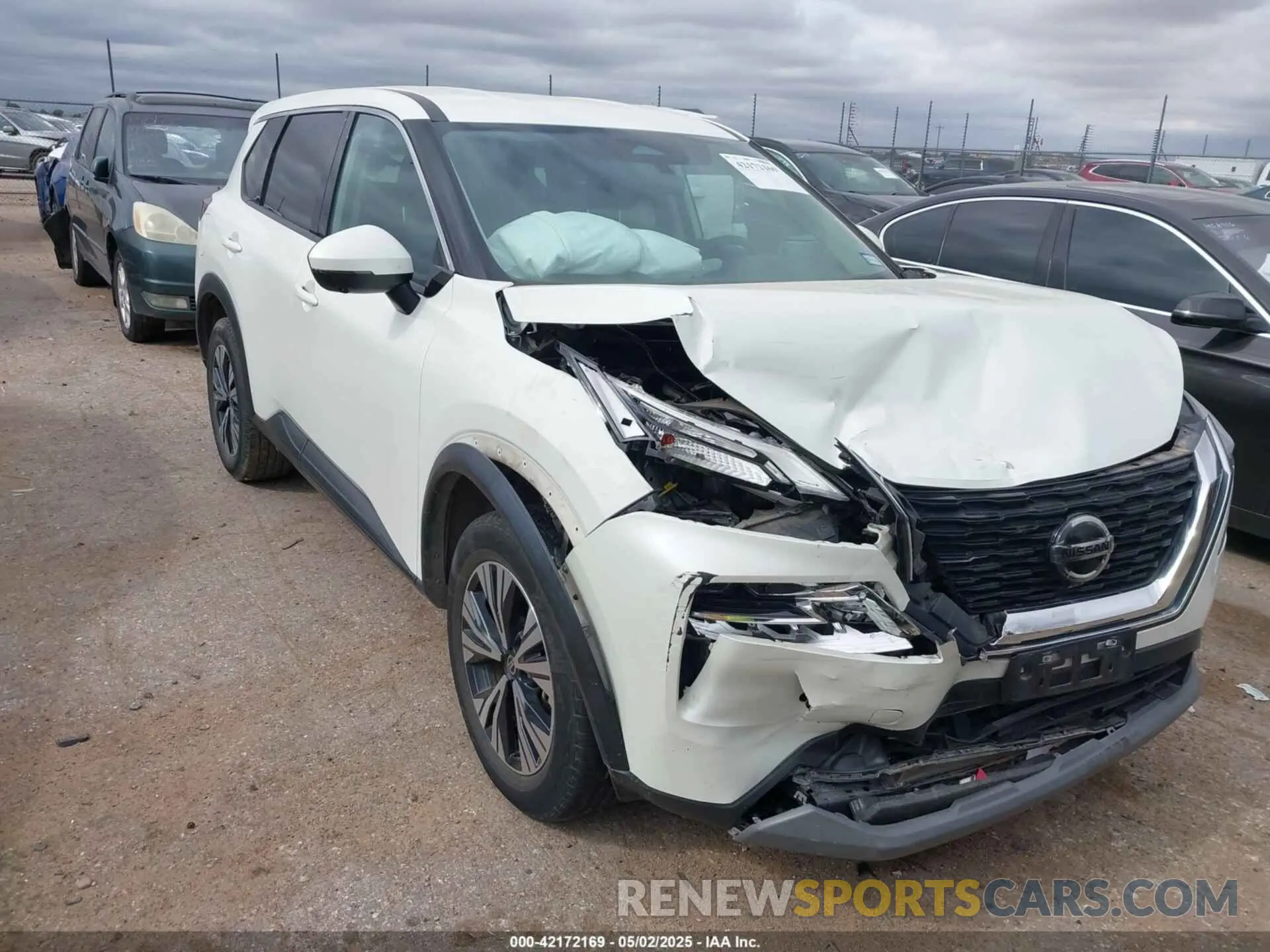 1 Photograph of a damaged car 5N1AT3BA1MC724220 NISSAN ROGUE 2021