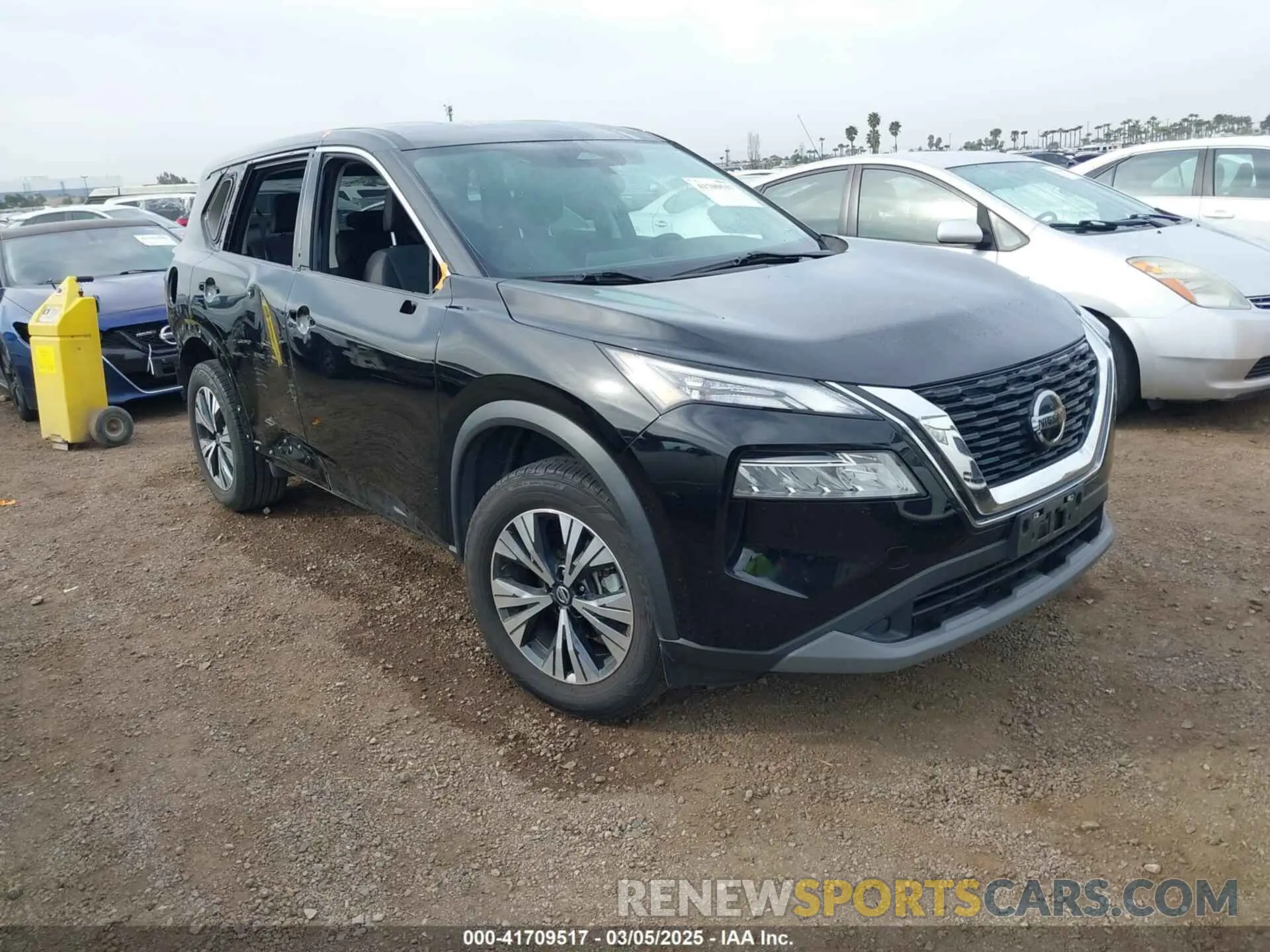 1 Photograph of a damaged car 5N1AT3BA2MC727742 NISSAN ROGUE 2021