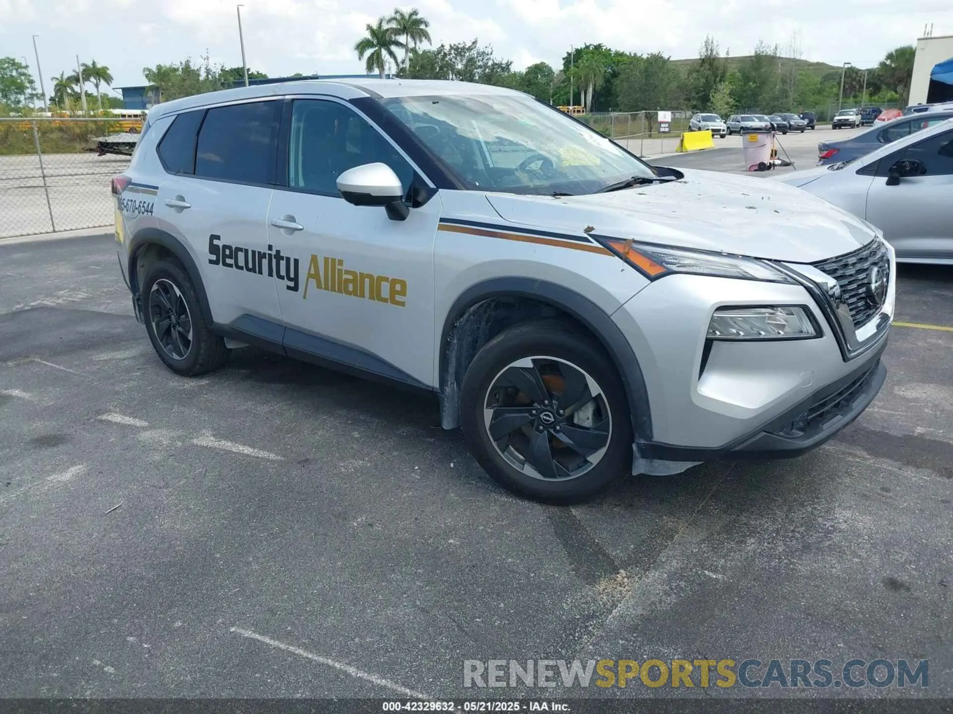 1 Photograph of a damaged car 5N1AT3BA2MC818462 NISSAN ROGUE 2021