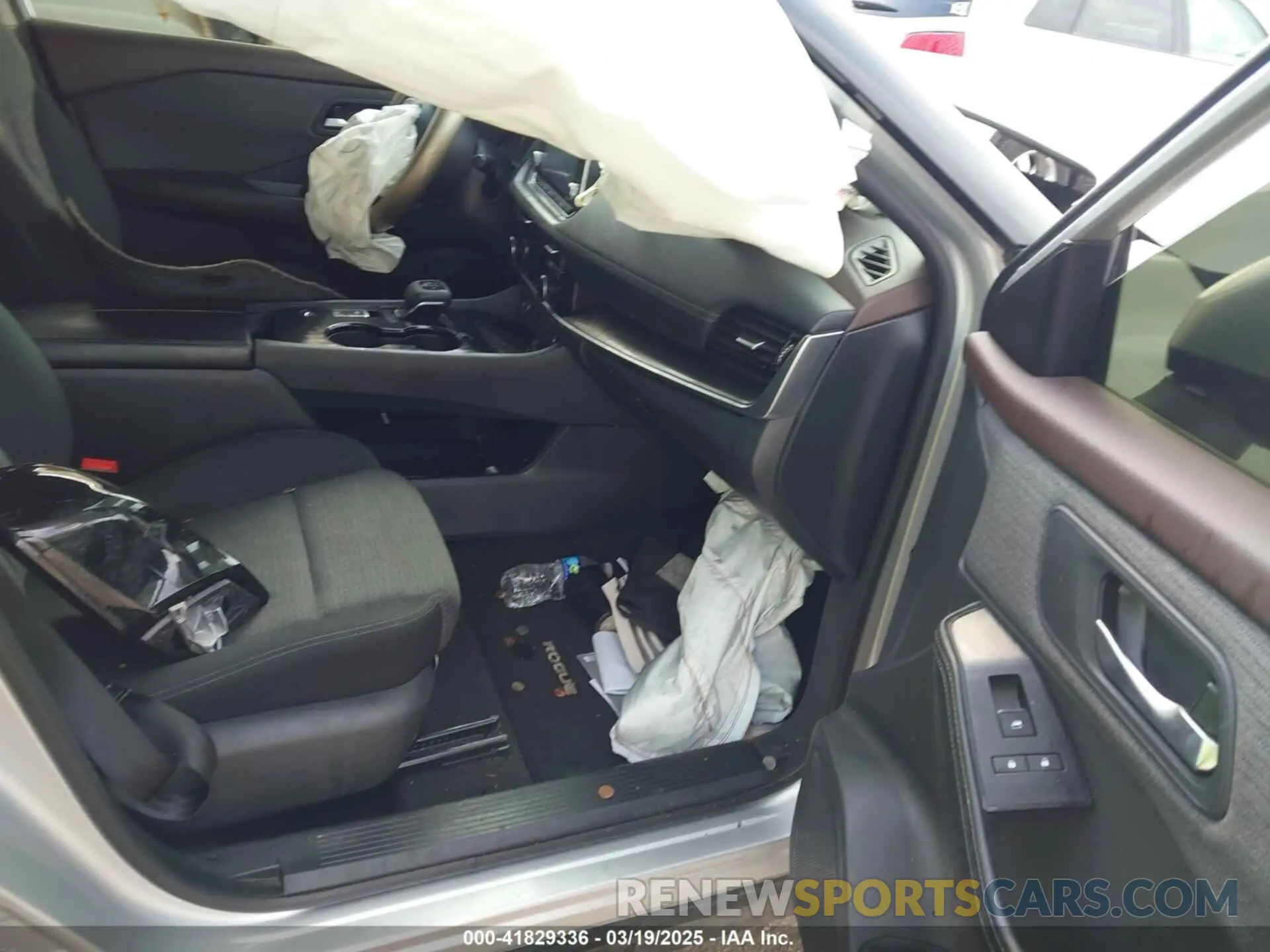 5 Photograph of a damaged car 5N1AT3BA3MC765707 NISSAN ROGUE 2021