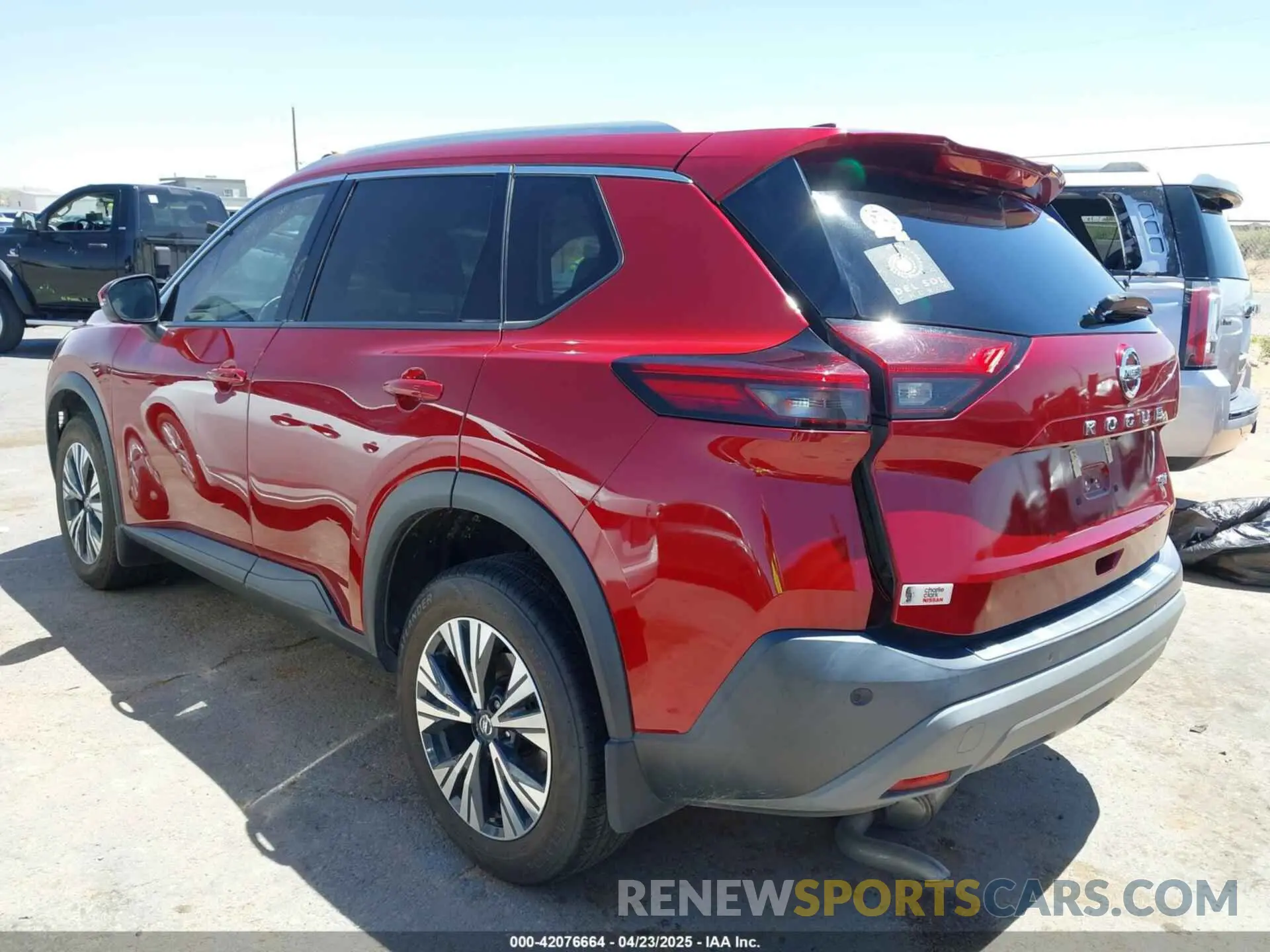 3 Photograph of a damaged car 5N1AT3BA4MC679774 NISSAN ROGUE 2021