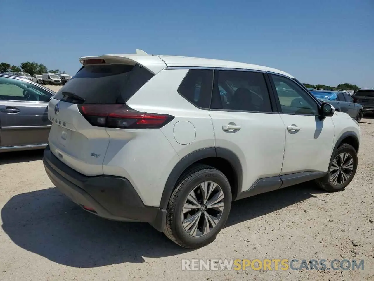 3 Photograph of a damaged car 5N1AT3BA7MC754189 NISSAN ROGUE 2021