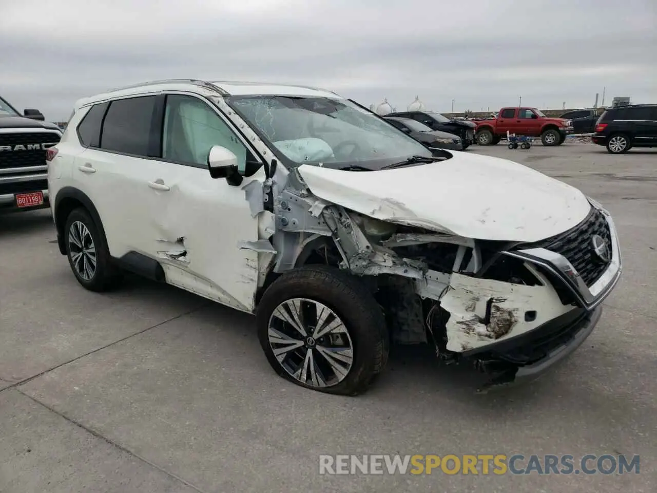 4 Photograph of a damaged car 5N1AT3BA7MC788486 NISSAN ROGUE 2021