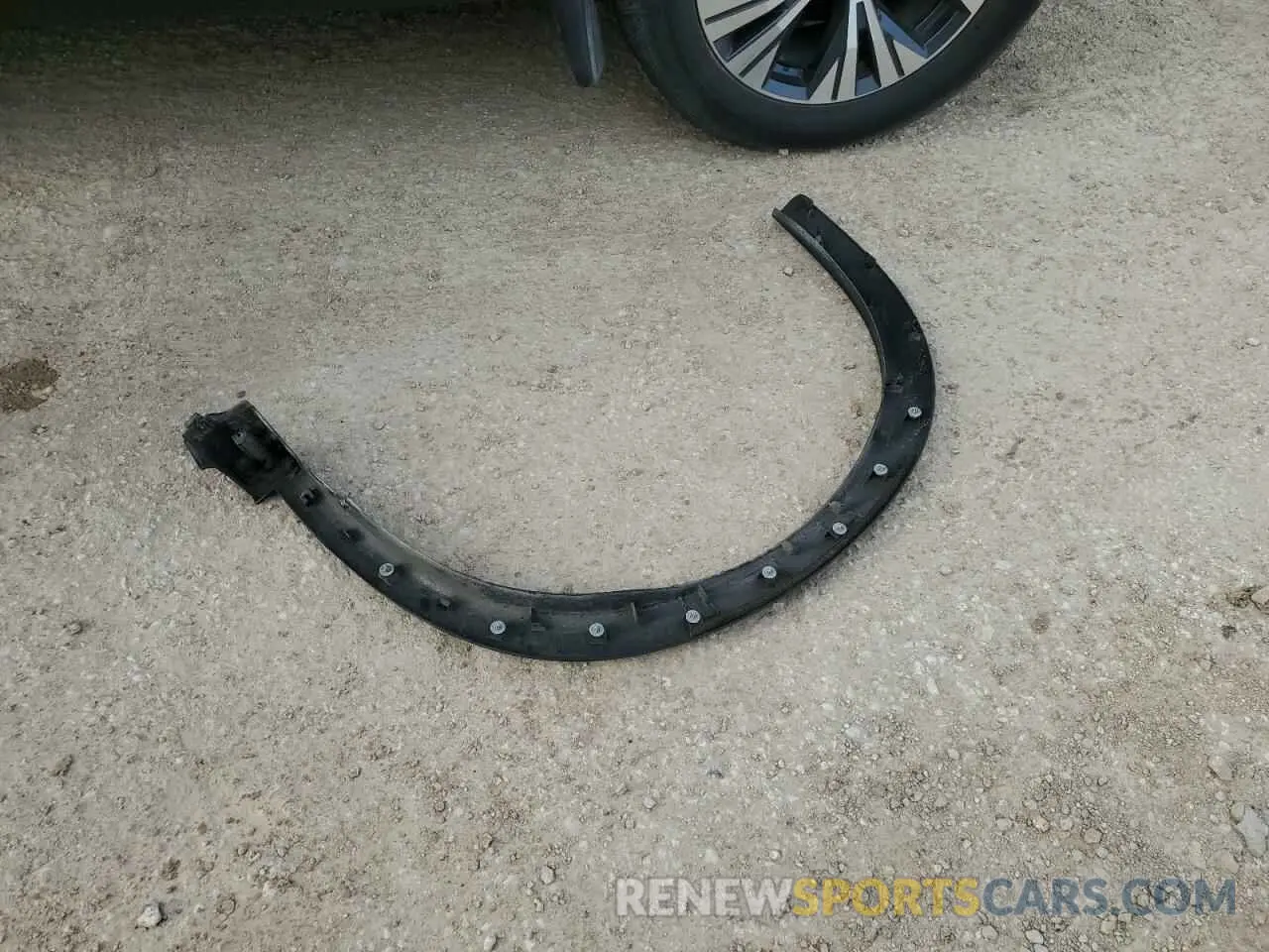 13 Photograph of a damaged car 5N1AT3BA8MC682161 NISSAN ROGUE 2021