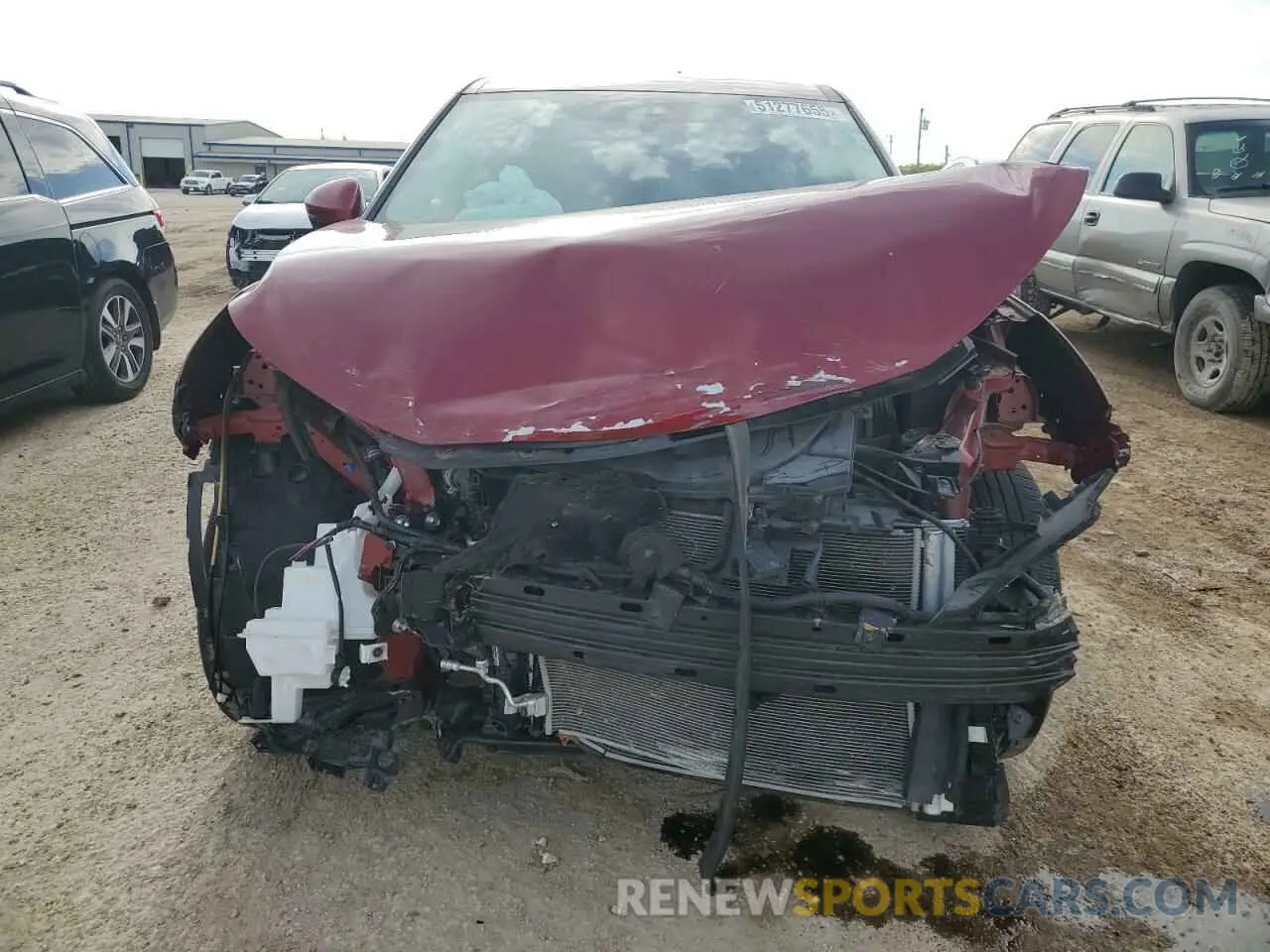 5 Photograph of a damaged car 5N1AT3BA8MC682161 NISSAN ROGUE 2021