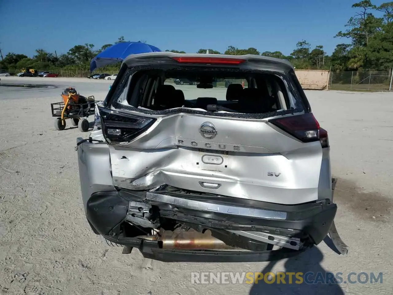 6 Photograph of a damaged car 5N1AT3BA8MC701632 NISSAN ROGUE 2021