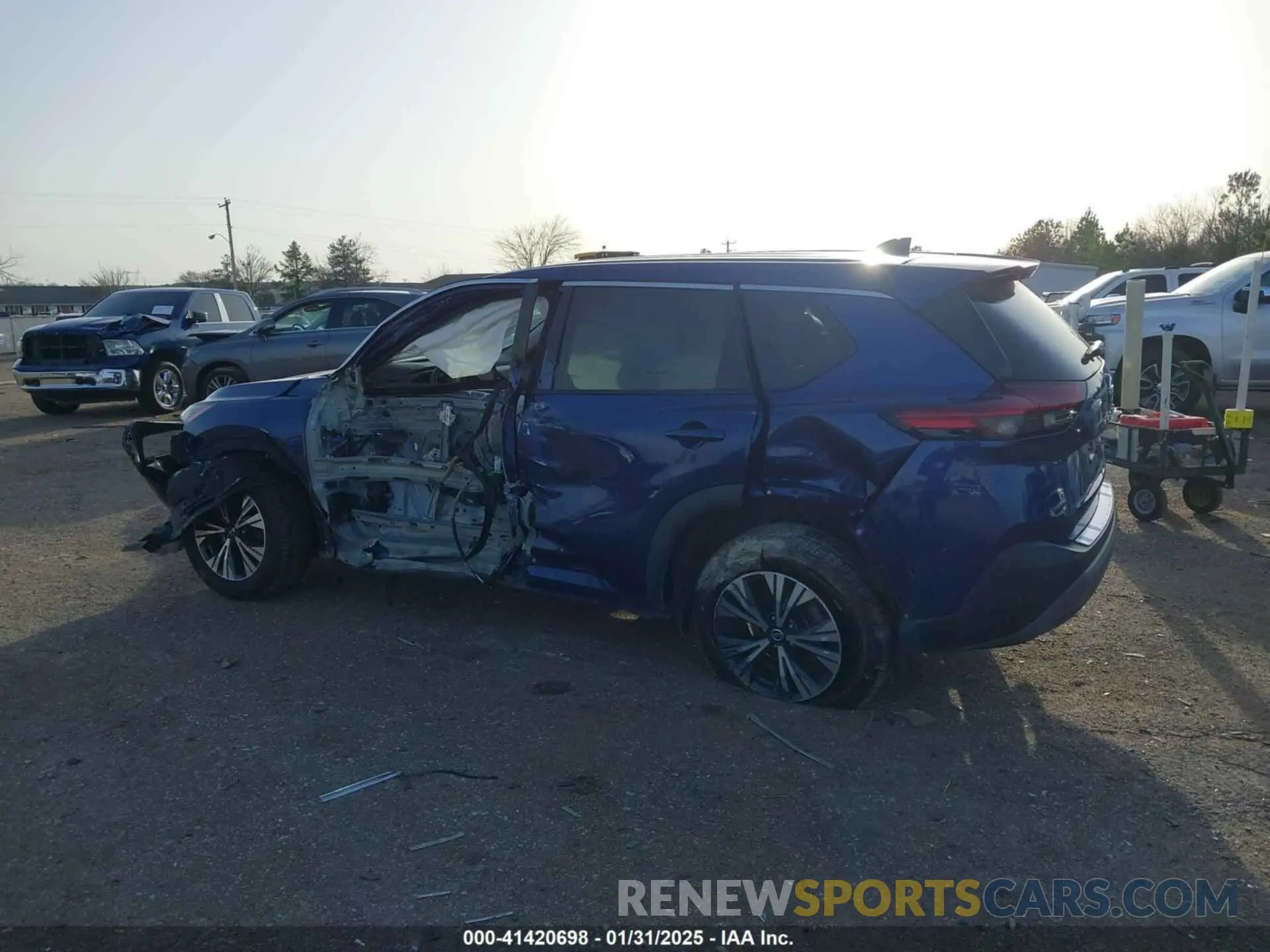 14 Photograph of a damaged car 5N1AT3BA8MC822161 NISSAN ROGUE 2021