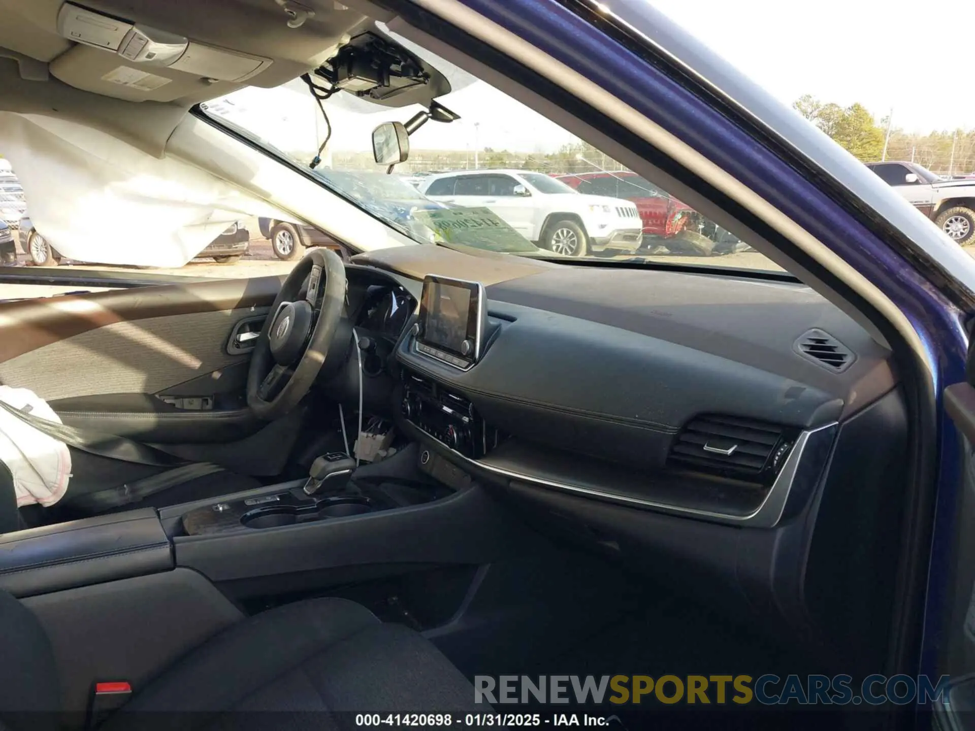 5 Photograph of a damaged car 5N1AT3BA8MC822161 NISSAN ROGUE 2021