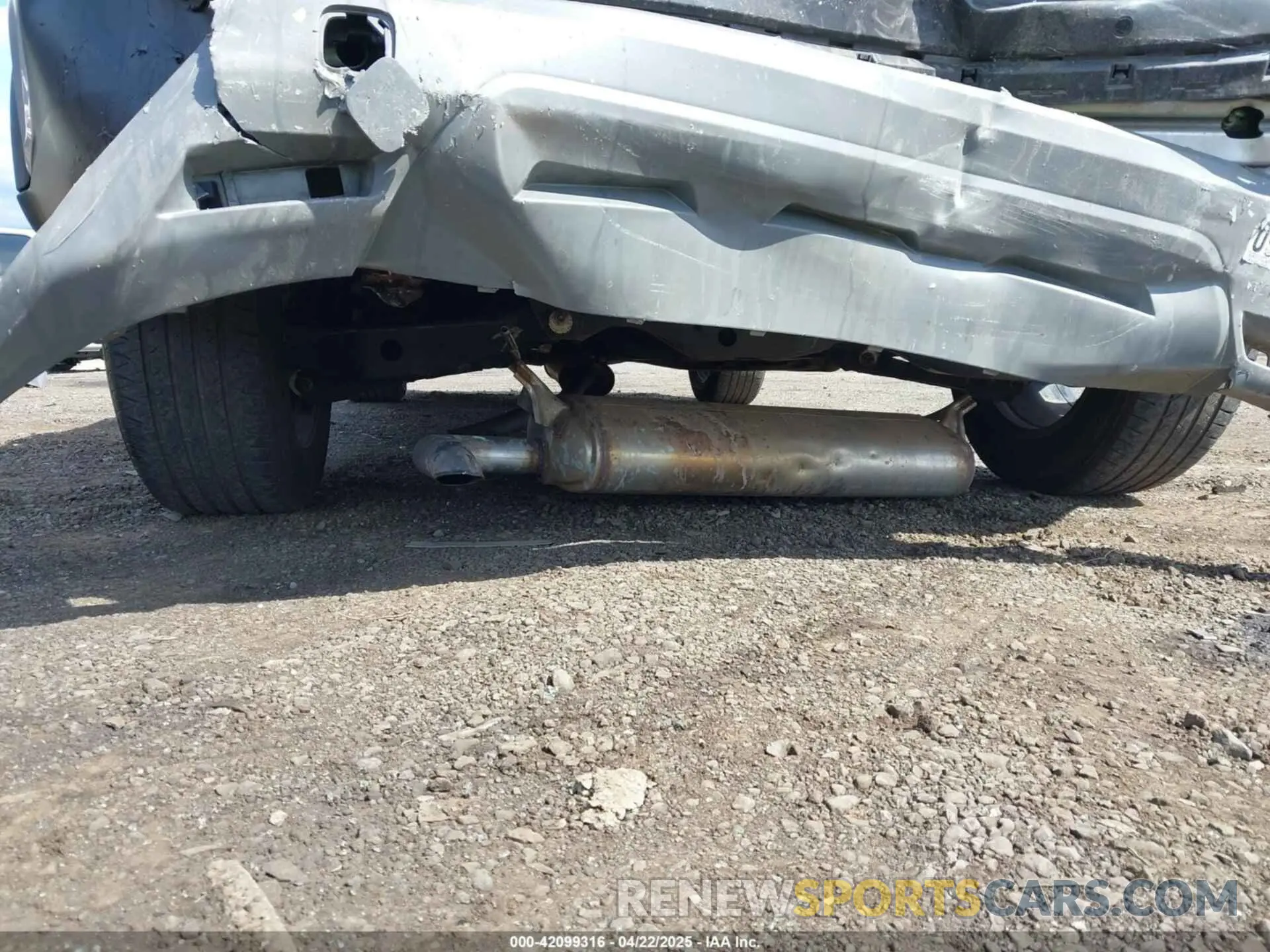 17 Photograph of a damaged car 5N1AT3BA9MC765324 NISSAN ROGUE 2021
