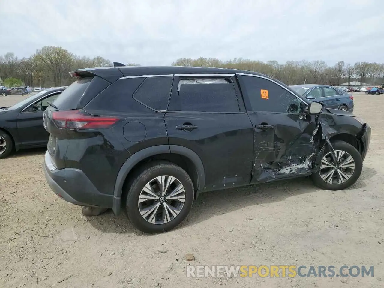 3 Photograph of a damaged car 5N1AT3BA9MC815722 NISSAN ROGUE 2021