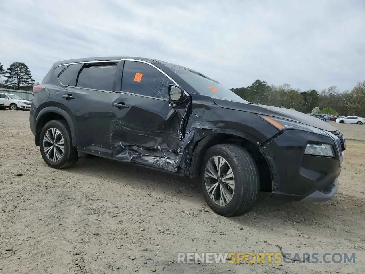 4 Photograph of a damaged car 5N1AT3BA9MC815722 NISSAN ROGUE 2021