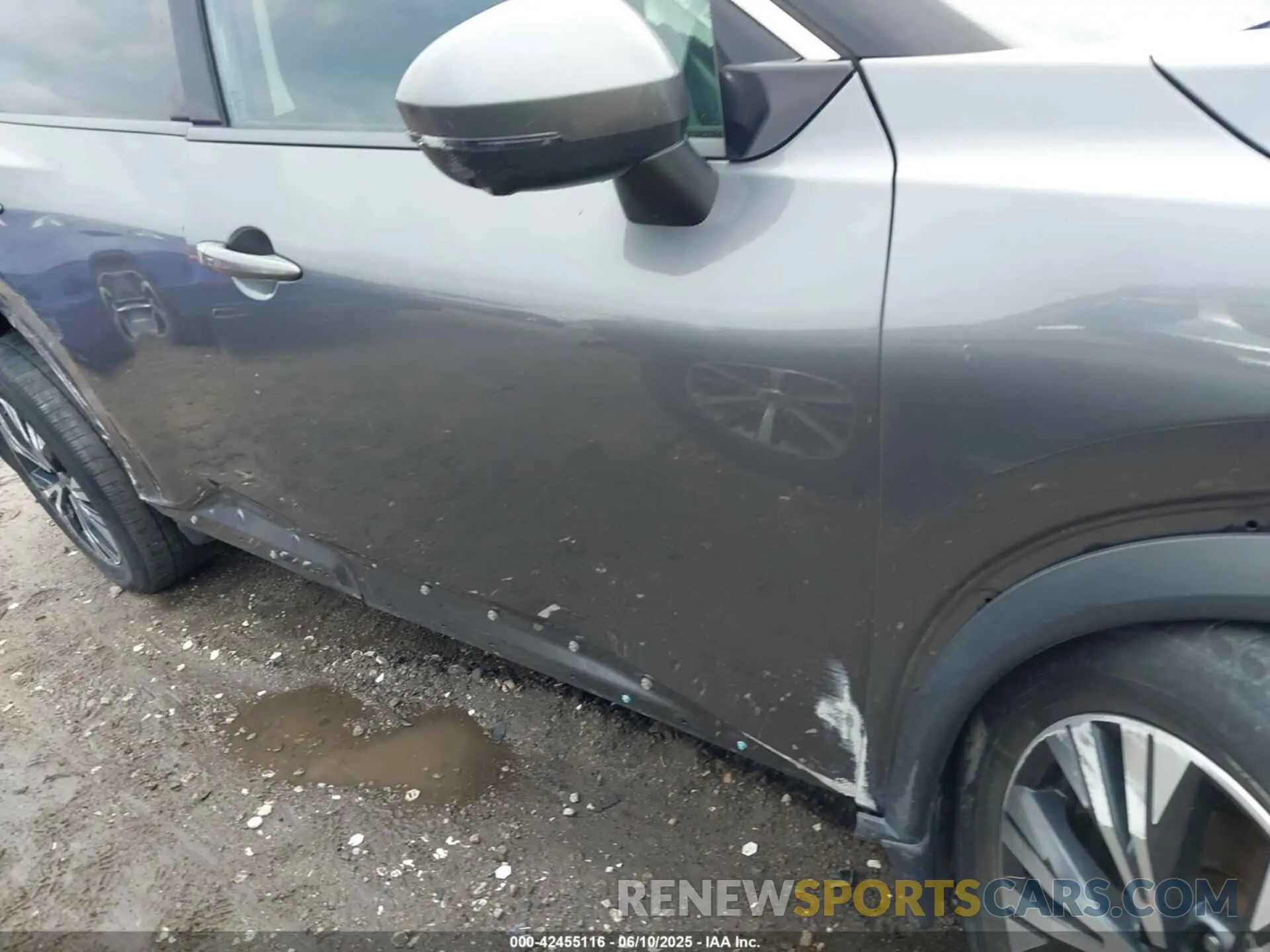17 Photograph of a damaged car 5N1AT3BA9MC845089 NISSAN ROGUE 2021