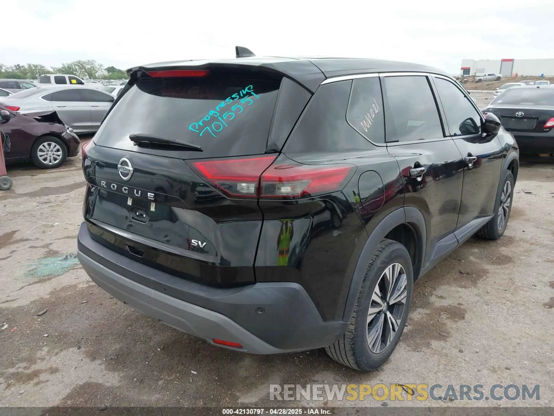 4 Photograph of a damaged car 5N1AT3BAXMC780382 NISSAN ROGUE 2021