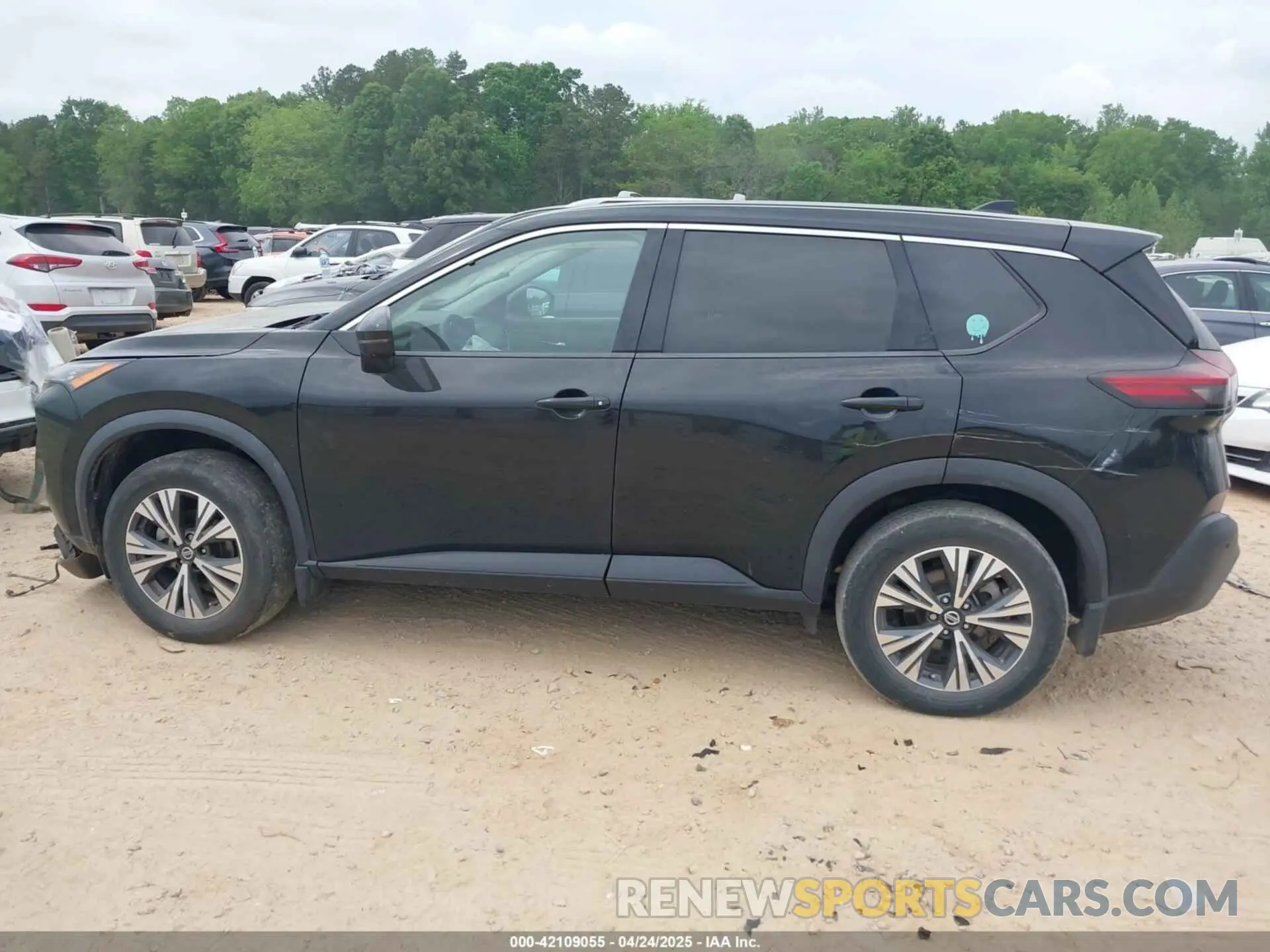 13 Photograph of a damaged car 5N1AT3BAXMC801313 NISSAN ROGUE 2021