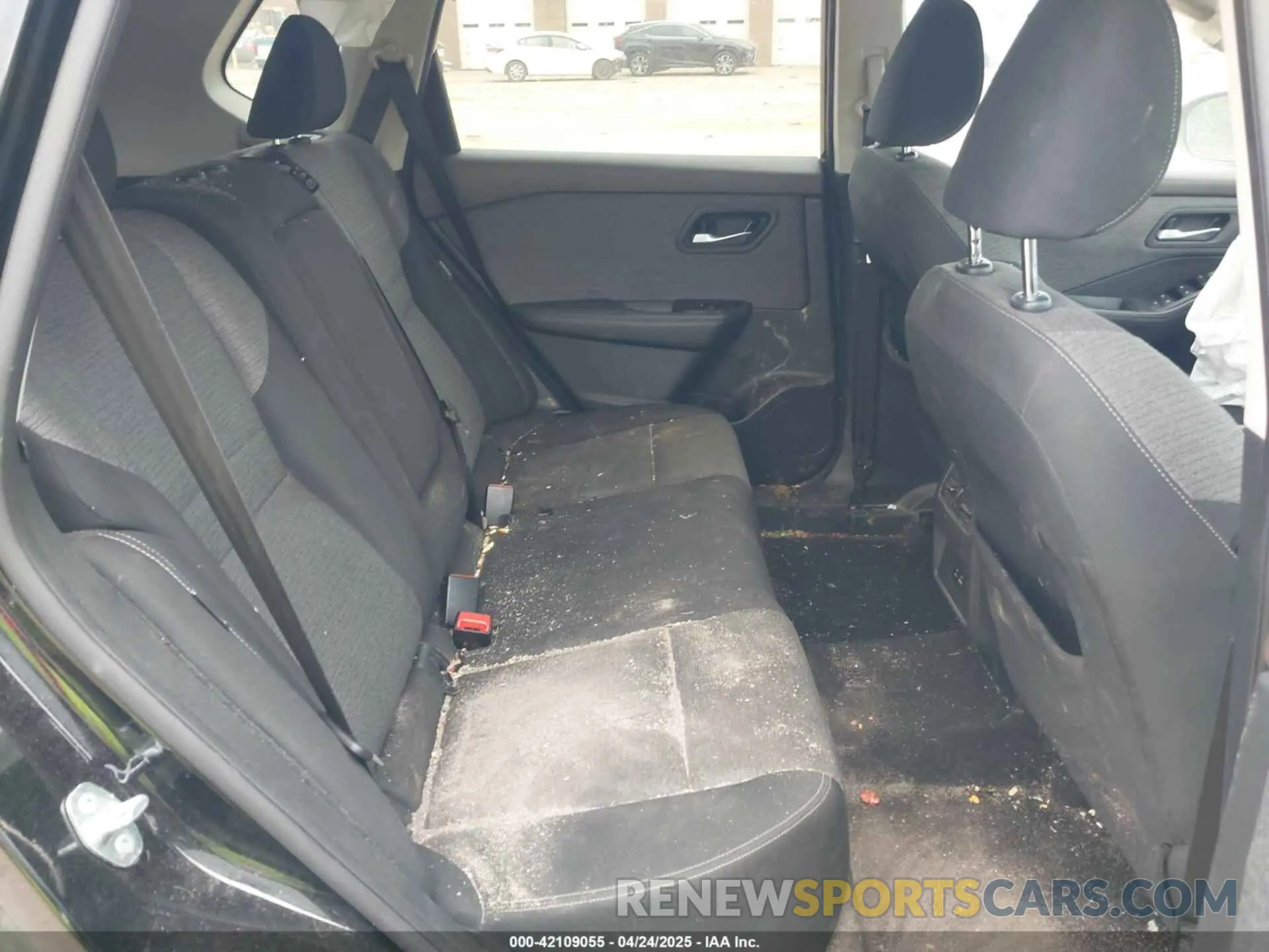 8 Photograph of a damaged car 5N1AT3BAXMC801313 NISSAN ROGUE 2021