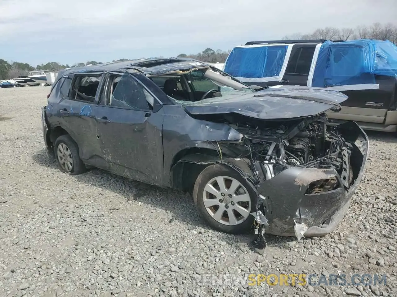 4 Photograph of a damaged car 5N1AT3BAXMC820413 NISSAN ROGUE 2021