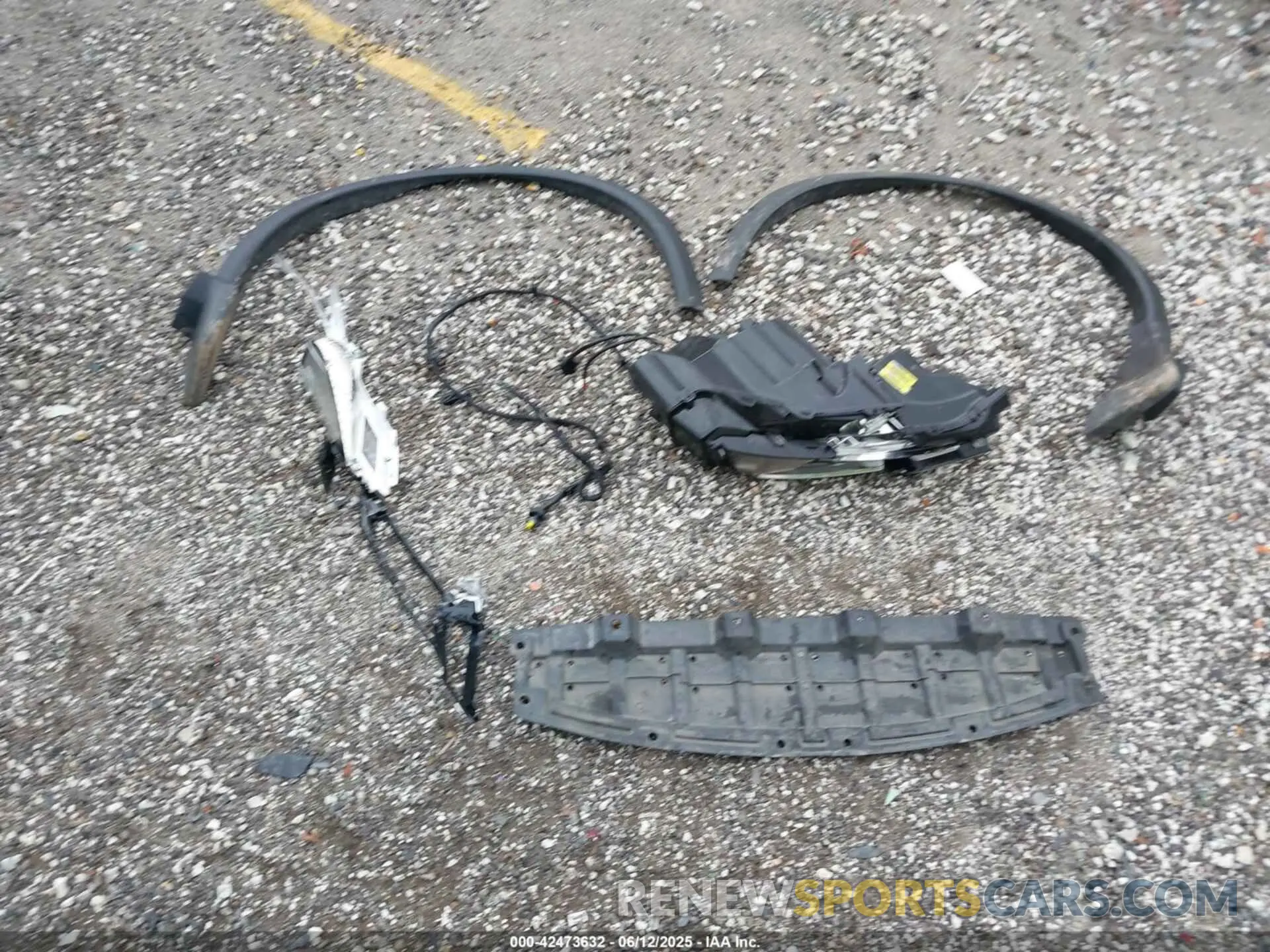 12 Photograph of a damaged car 5N1AT3BB0MC686343 NISSAN ROGUE 2021