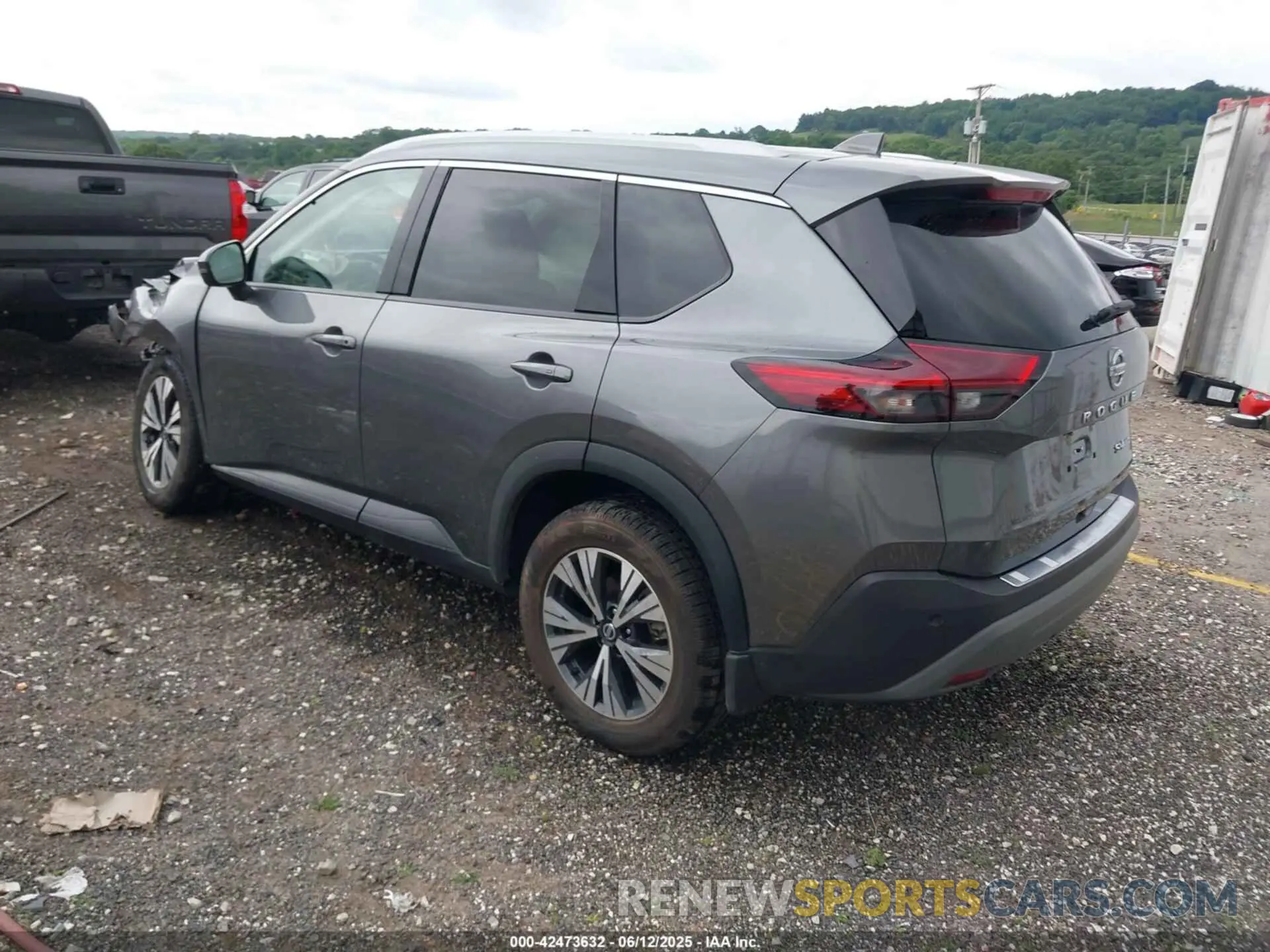 3 Photograph of a damaged car 5N1AT3BB0MC686343 NISSAN ROGUE 2021
