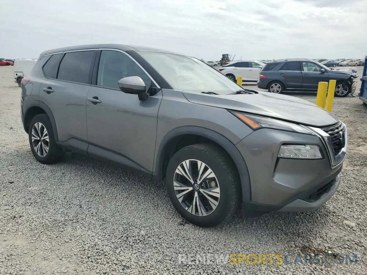 4 Photograph of a damaged car 5N1AT3BB0MC717607 NISSAN ROGUE 2021
