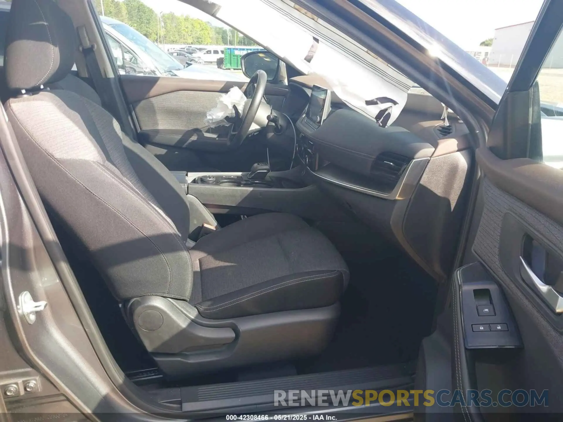 5 Photograph of a damaged car 5N1AT3BB0MC838878 NISSAN ROGUE 2021