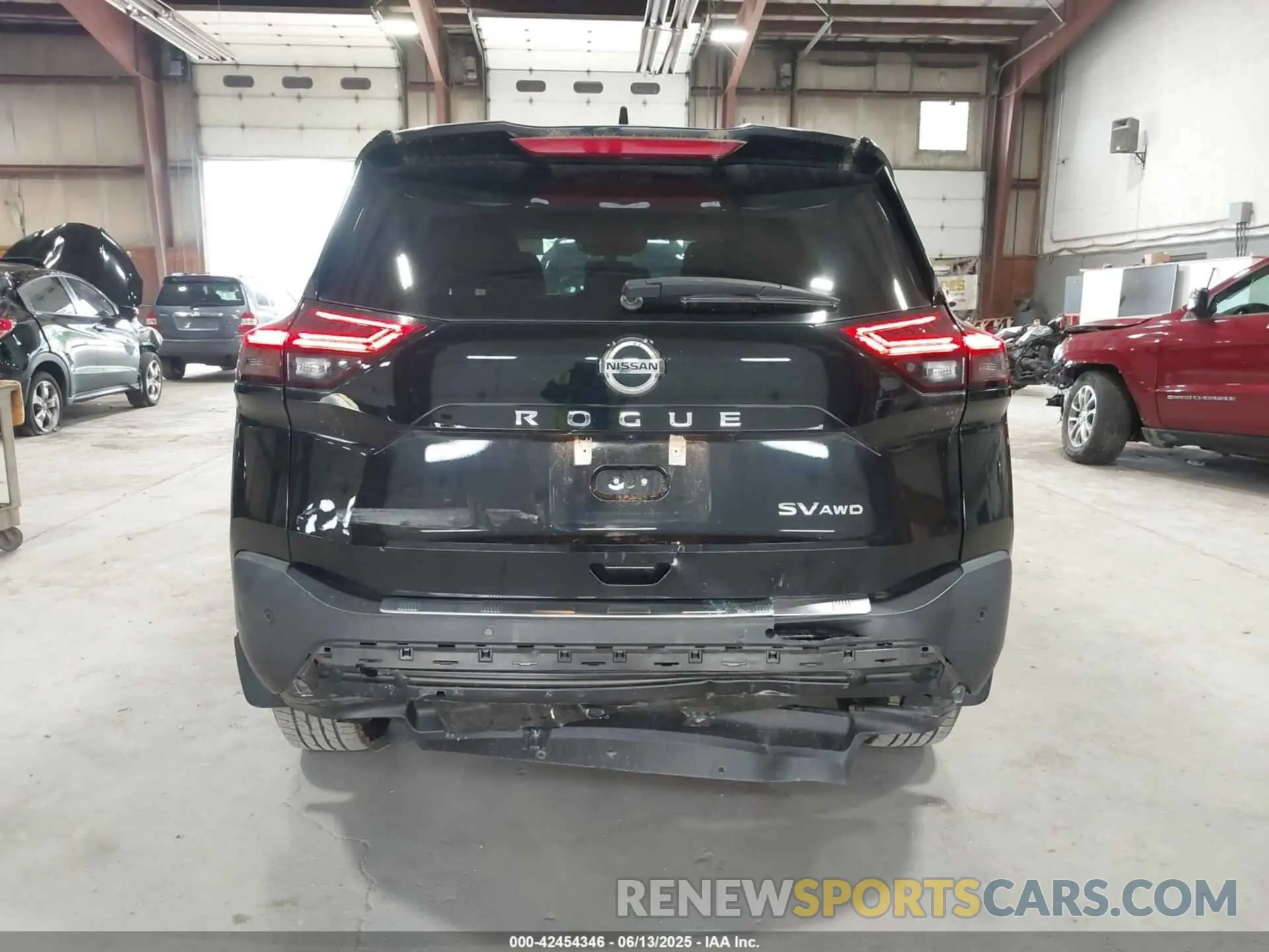 17 Photograph of a damaged car 5N1AT3BB1MC808210 NISSAN ROGUE 2021