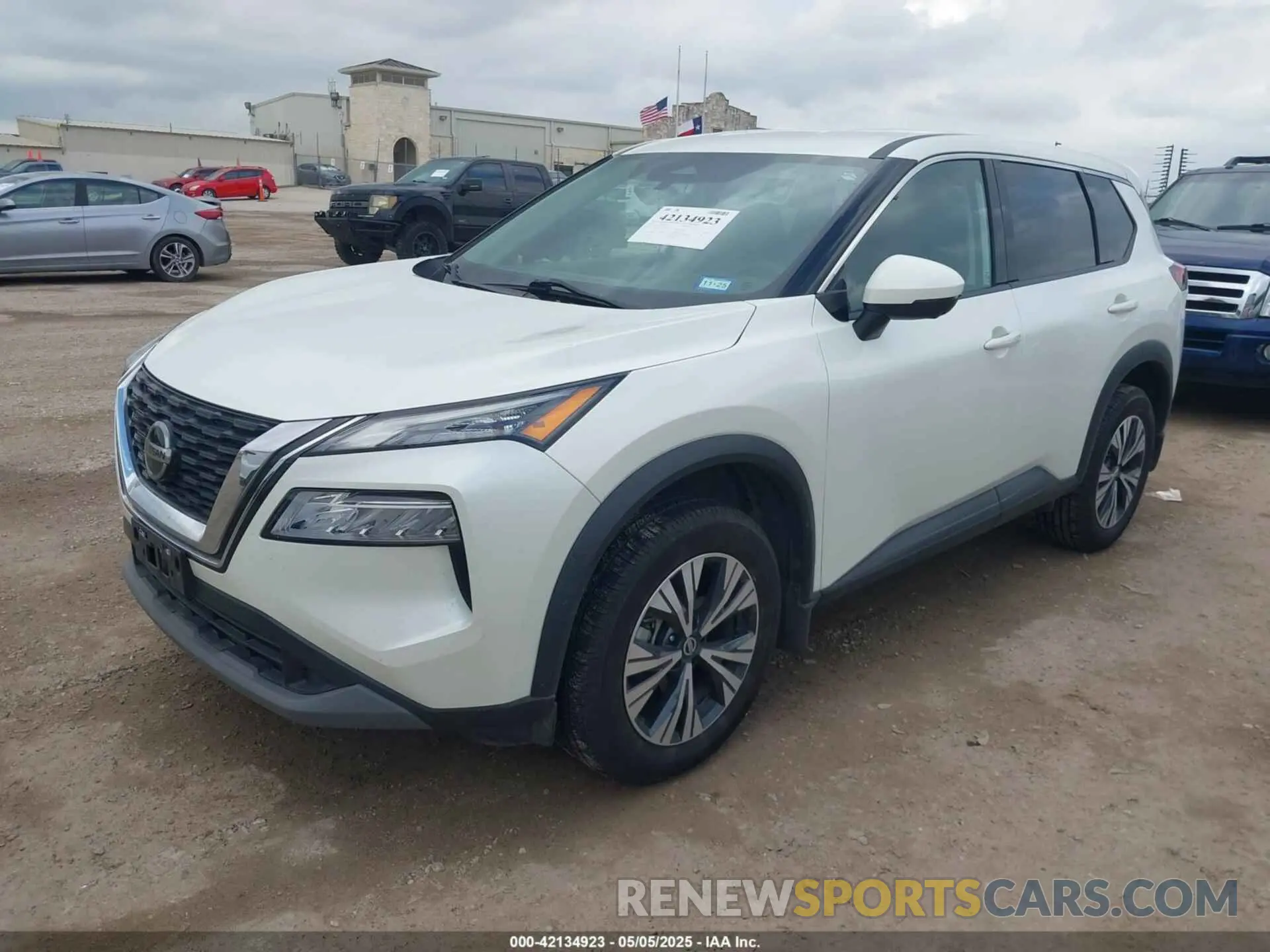 2 Photograph of a damaged car 5N1AT3BB4MC817550 NISSAN ROGUE 2021
