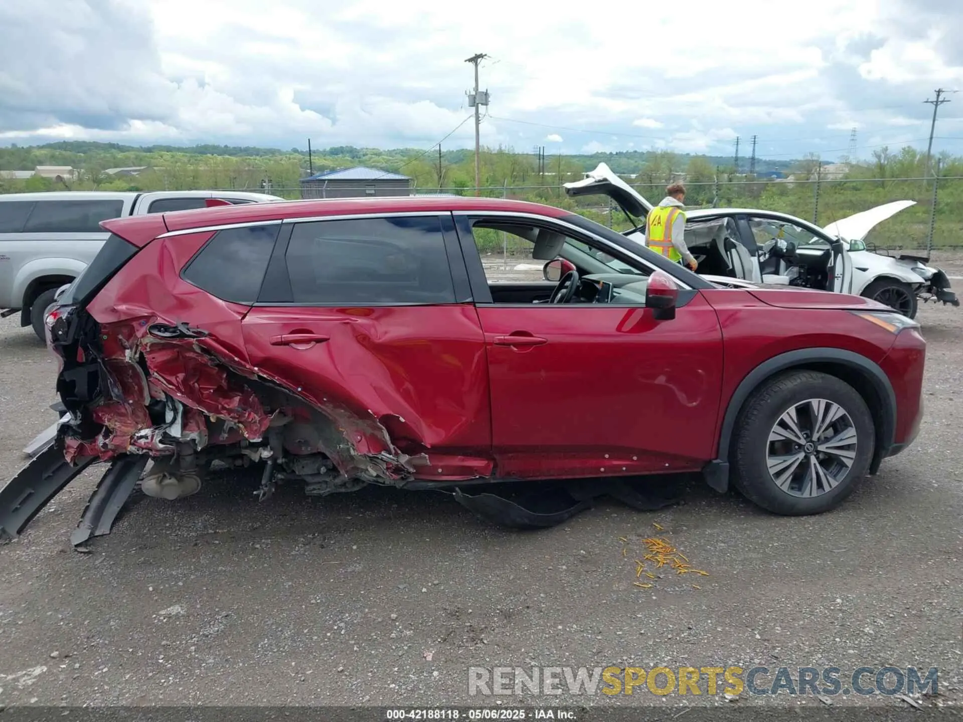 13 Photograph of a damaged car 5N1AT3BB4MC837751 NISSAN ROGUE 2021