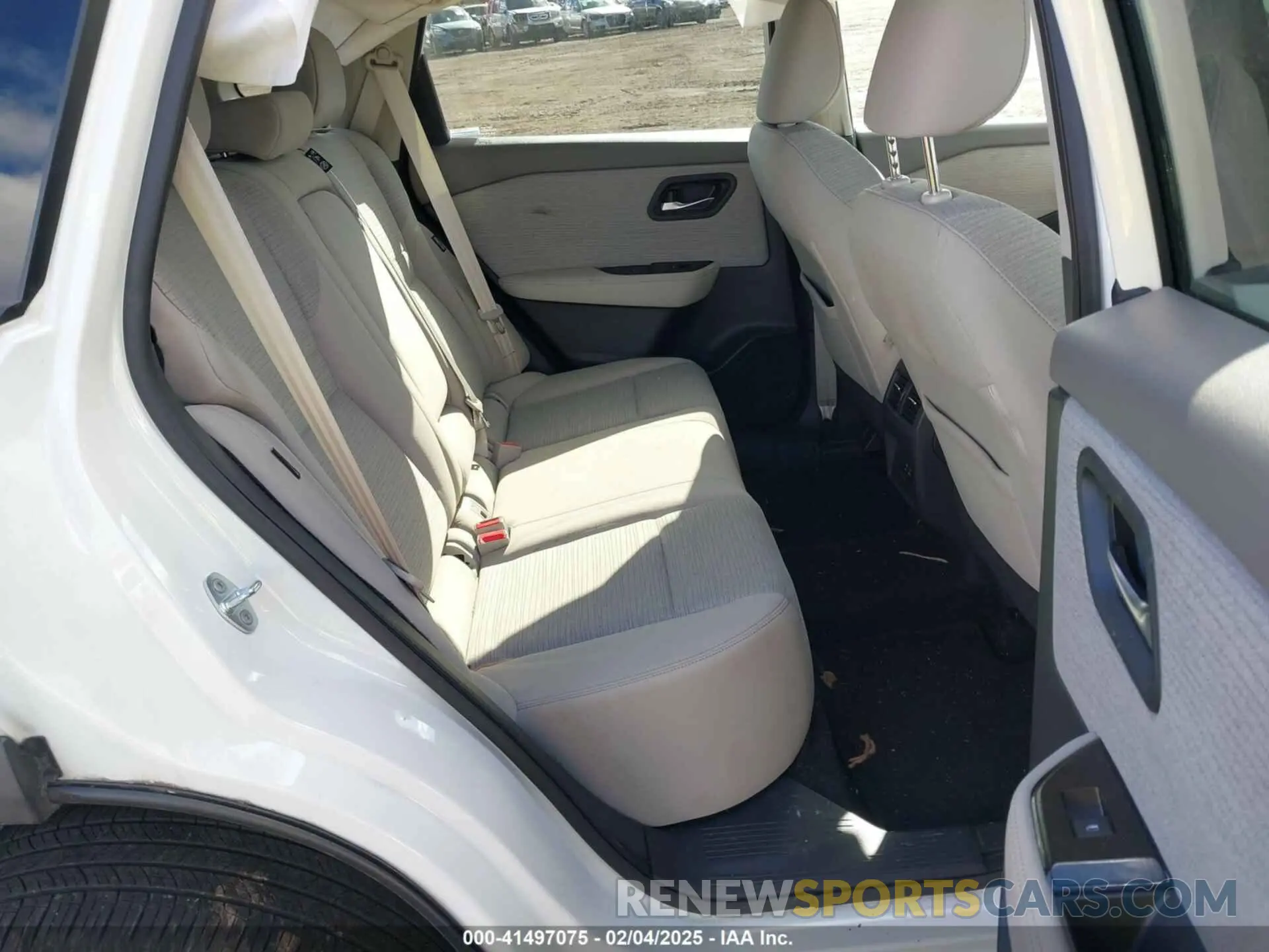 8 Photograph of a damaged car 5N1AT3BB5MC755527 NISSAN ROGUE 2021