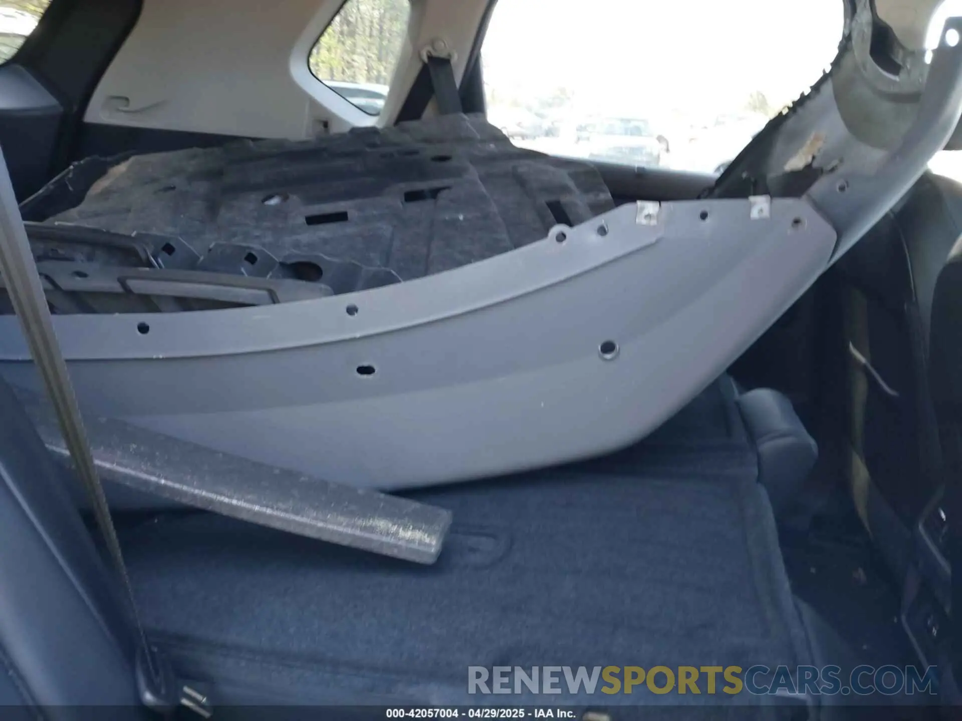 8 Photograph of a damaged car 5N1AT3BB5MC803060 NISSAN ROGUE 2021