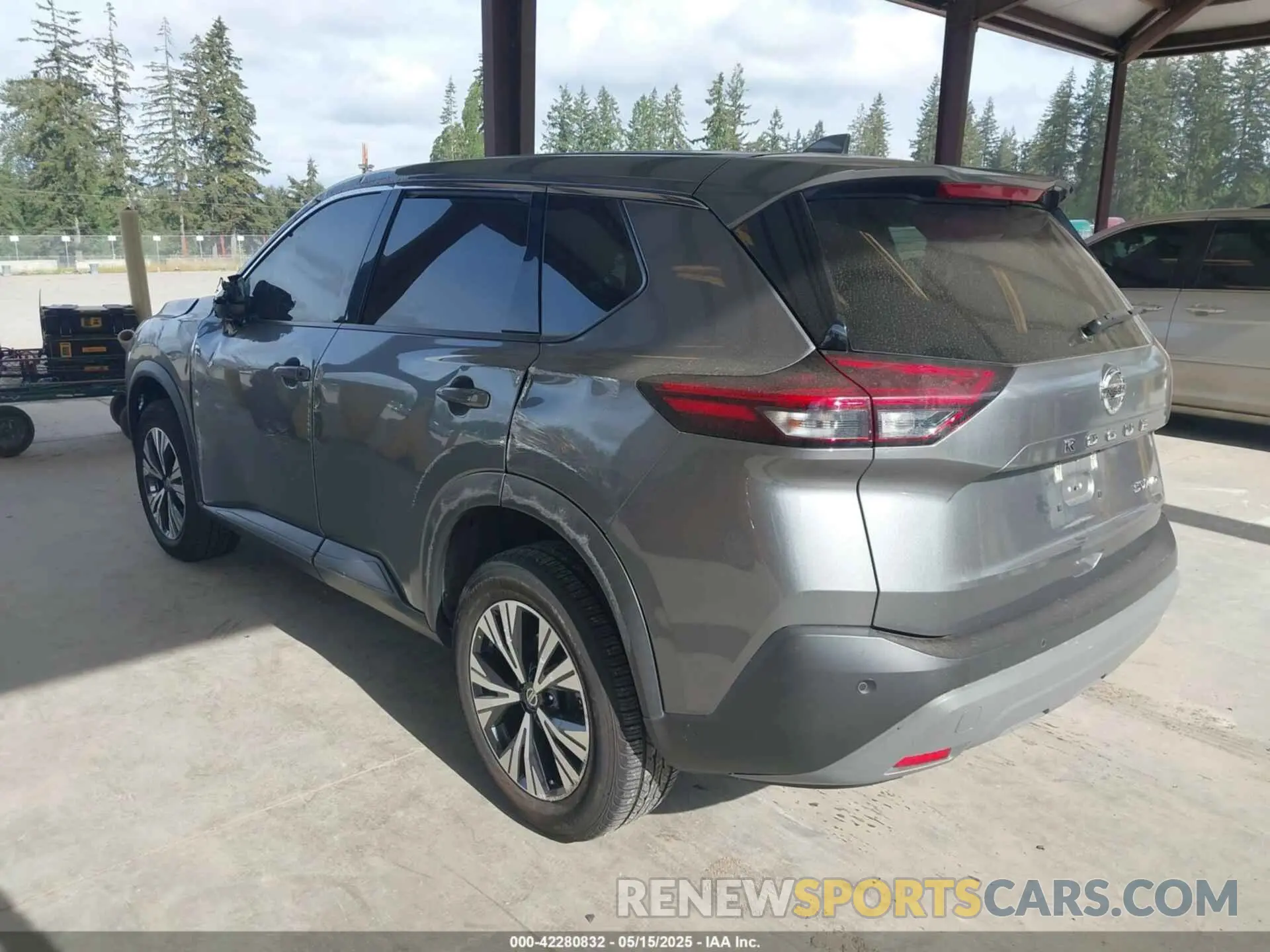 3 Photograph of a damaged car 5N1AT3BB7MC766240 NISSAN ROGUE 2021