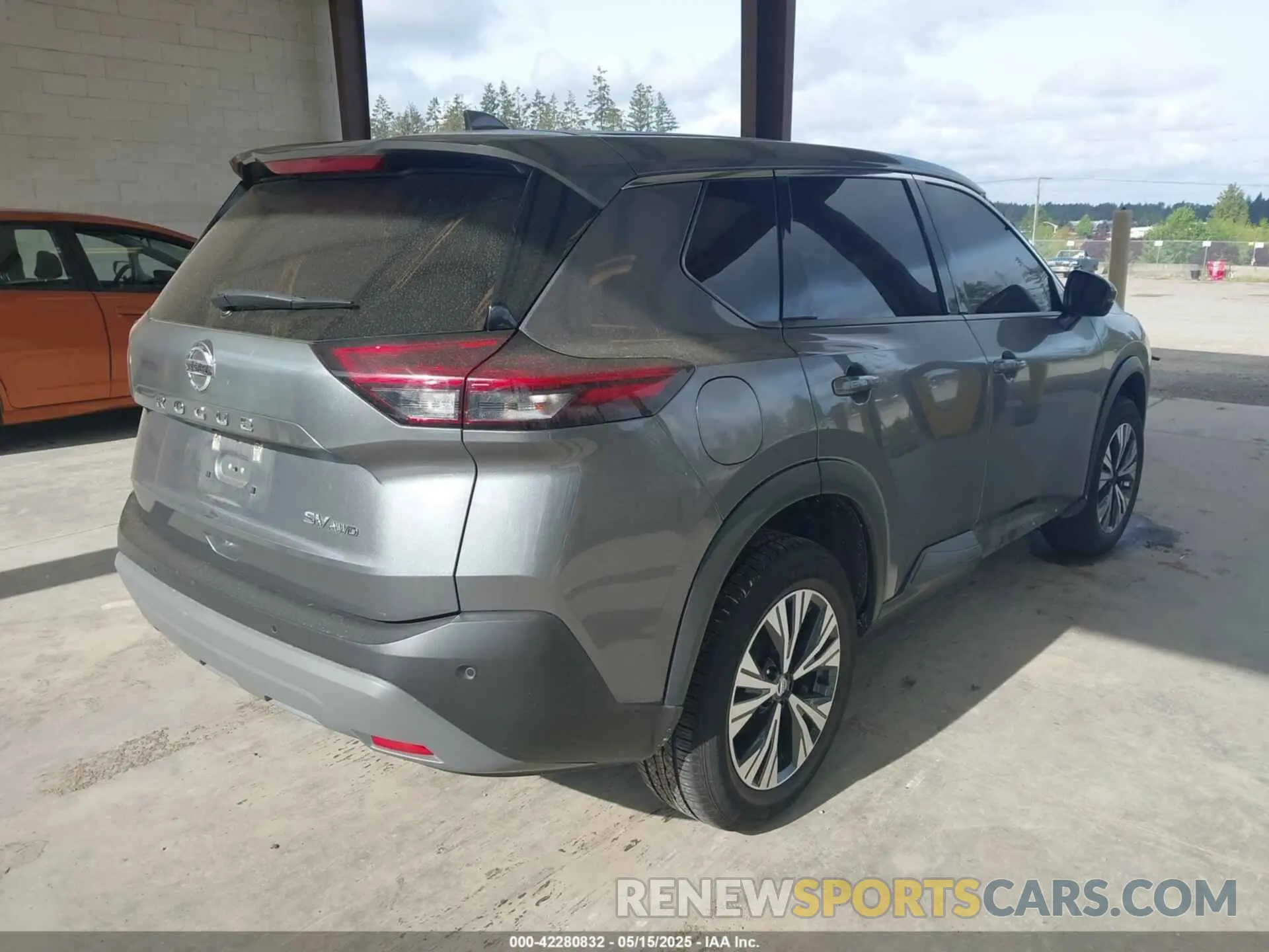 4 Photograph of a damaged car 5N1AT3BB7MC766240 NISSAN ROGUE 2021