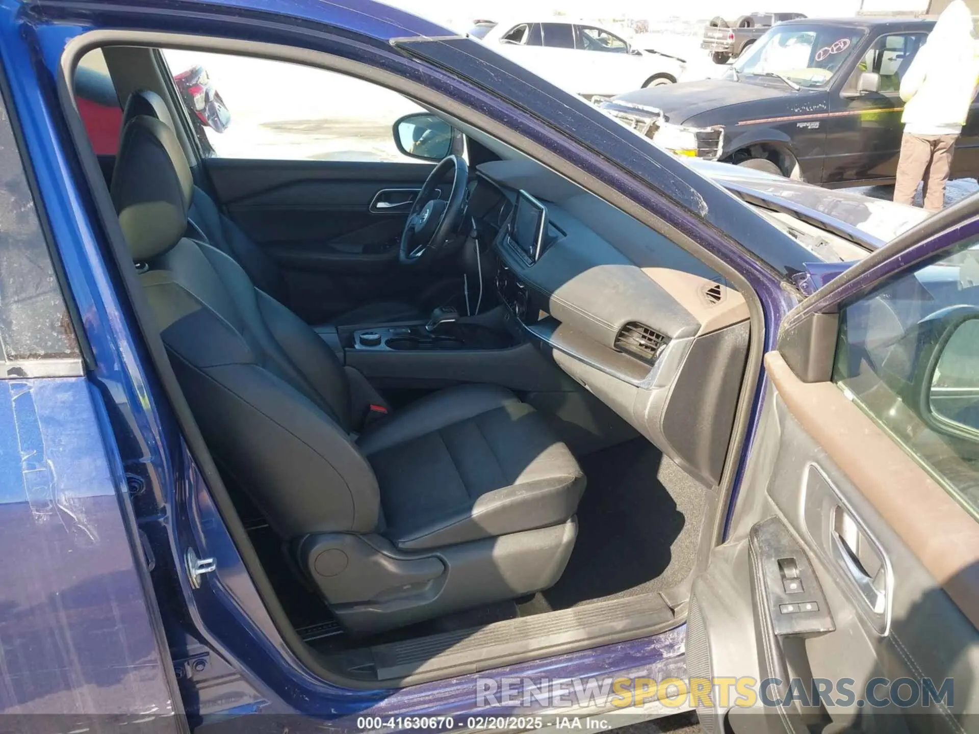 5 Photograph of a damaged car 5N1AT3BB9MC798154 NISSAN ROGUE 2021