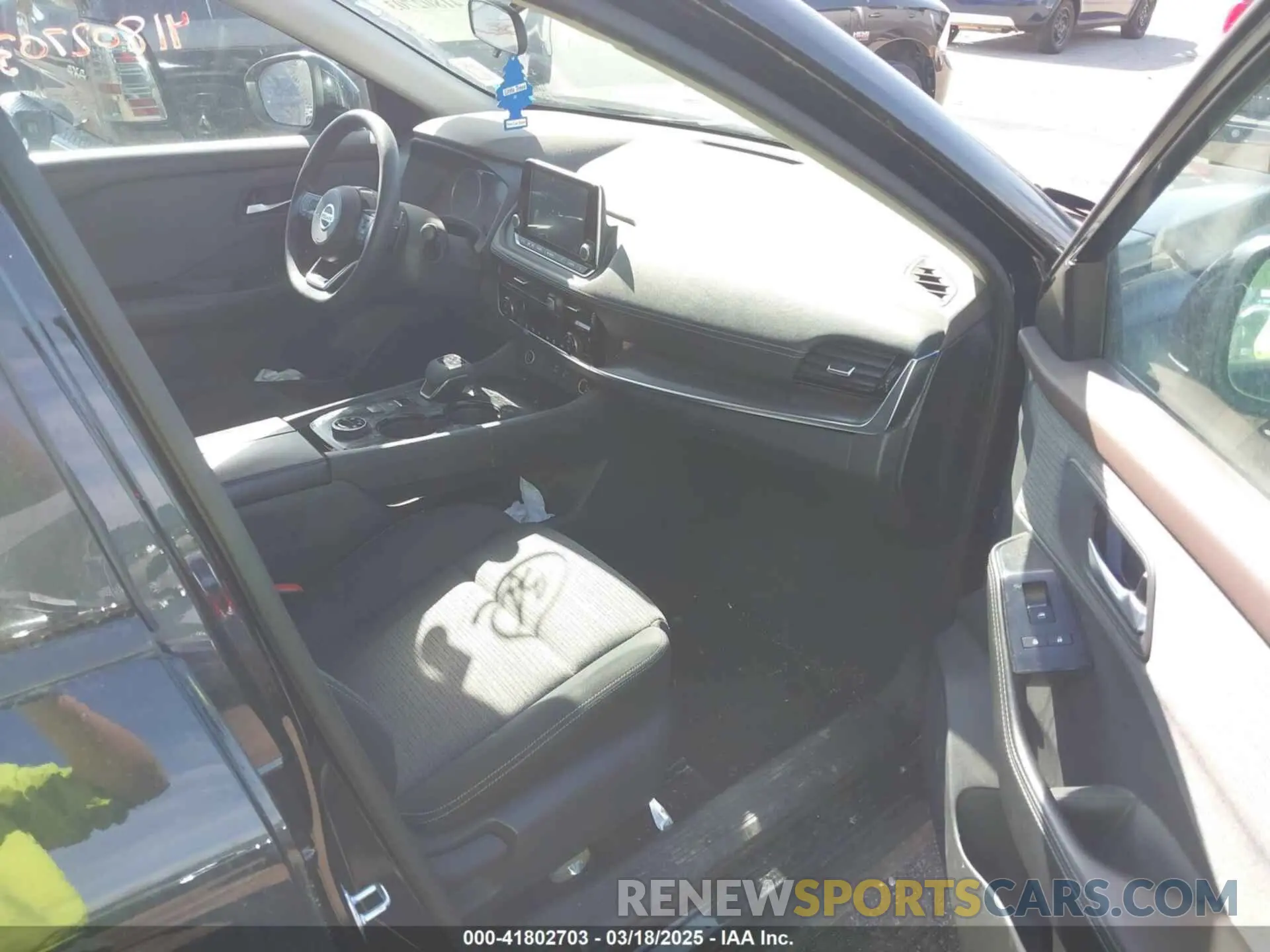 5 Photograph of a damaged car 5N1AT3BBXMC791505 NISSAN ROGUE 2021