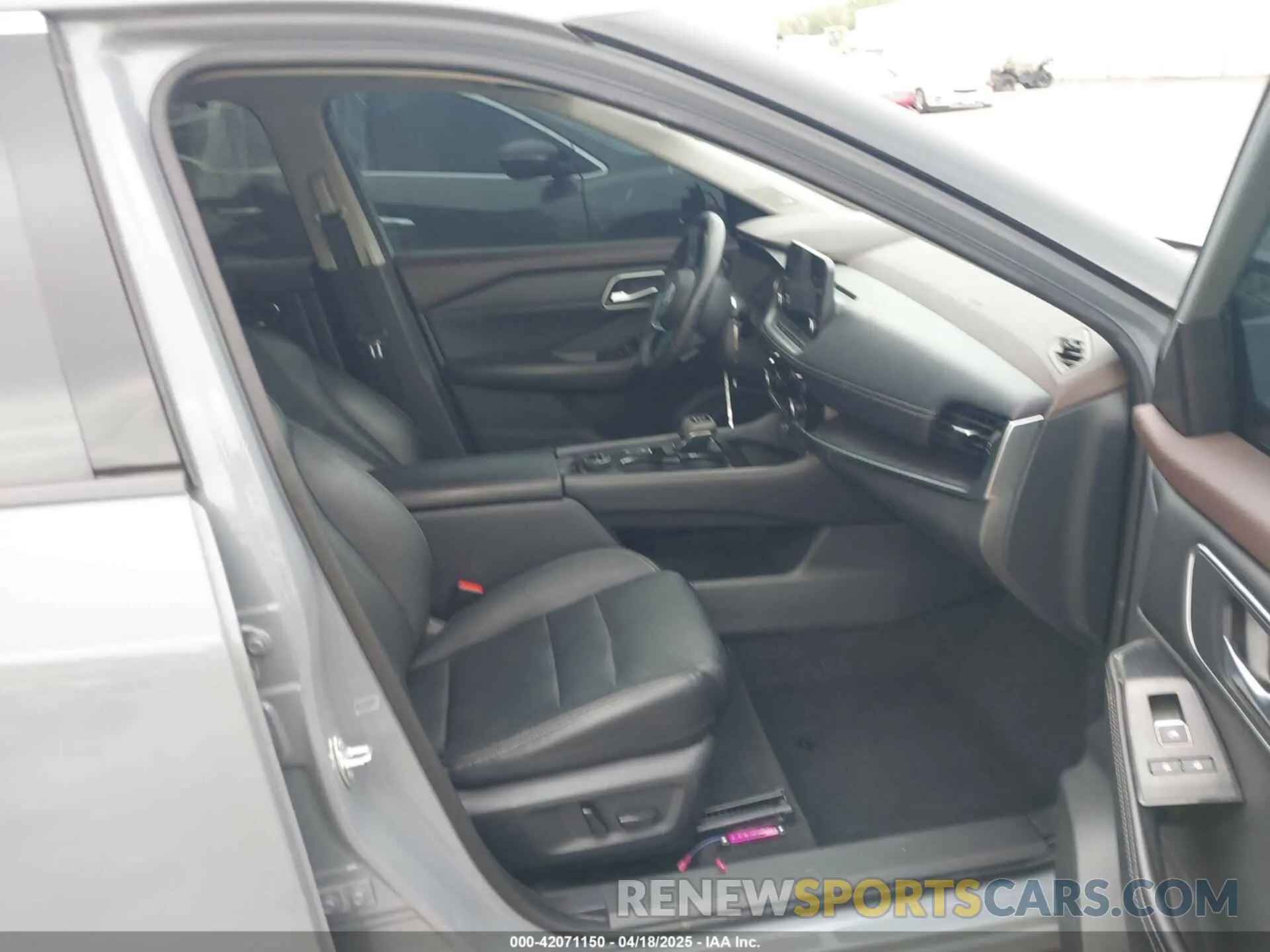 5 Photograph of a damaged car 5N1AT3CB1MC793223 NISSAN ROGUE 2021