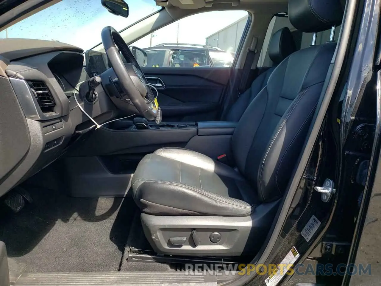 7 Photograph of a damaged car 5N1AT3CB6MC742106 NISSAN ROGUE 2021