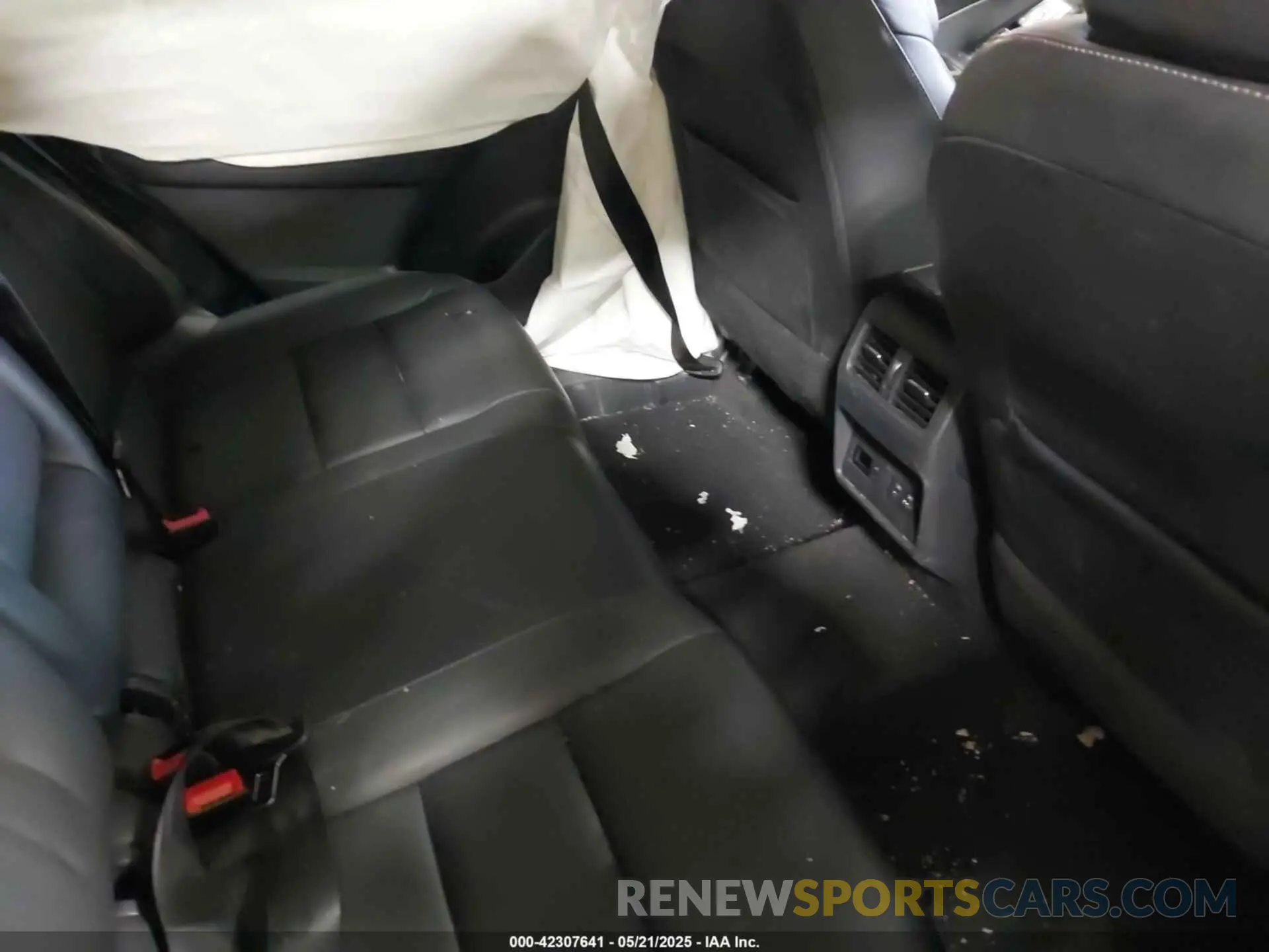 8 Photograph of a damaged car 5N1AT3CB9MC766691 NISSAN ROGUE 2021